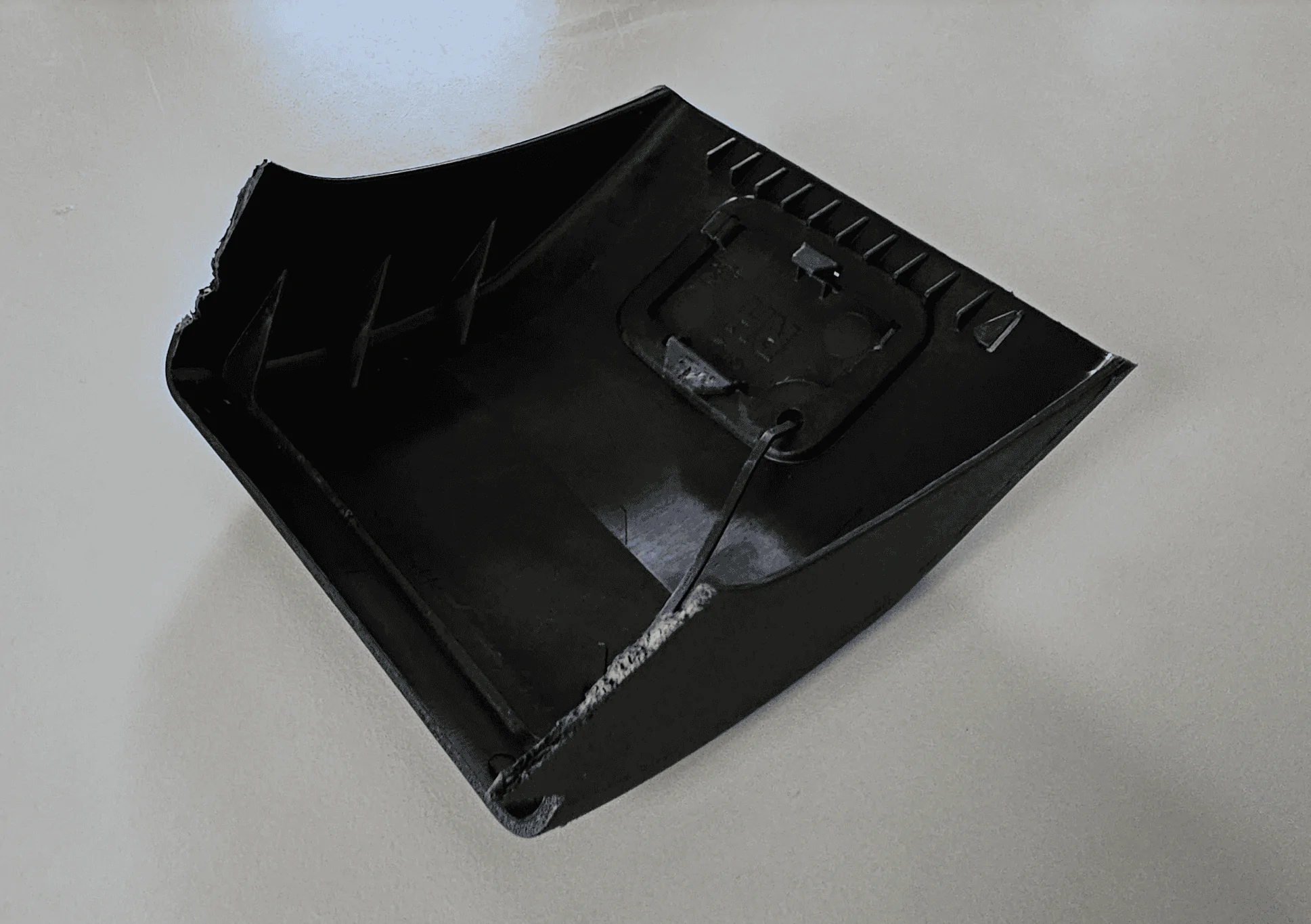 Ford Bronco OEM Rack - Broken Cover 1693758568385
