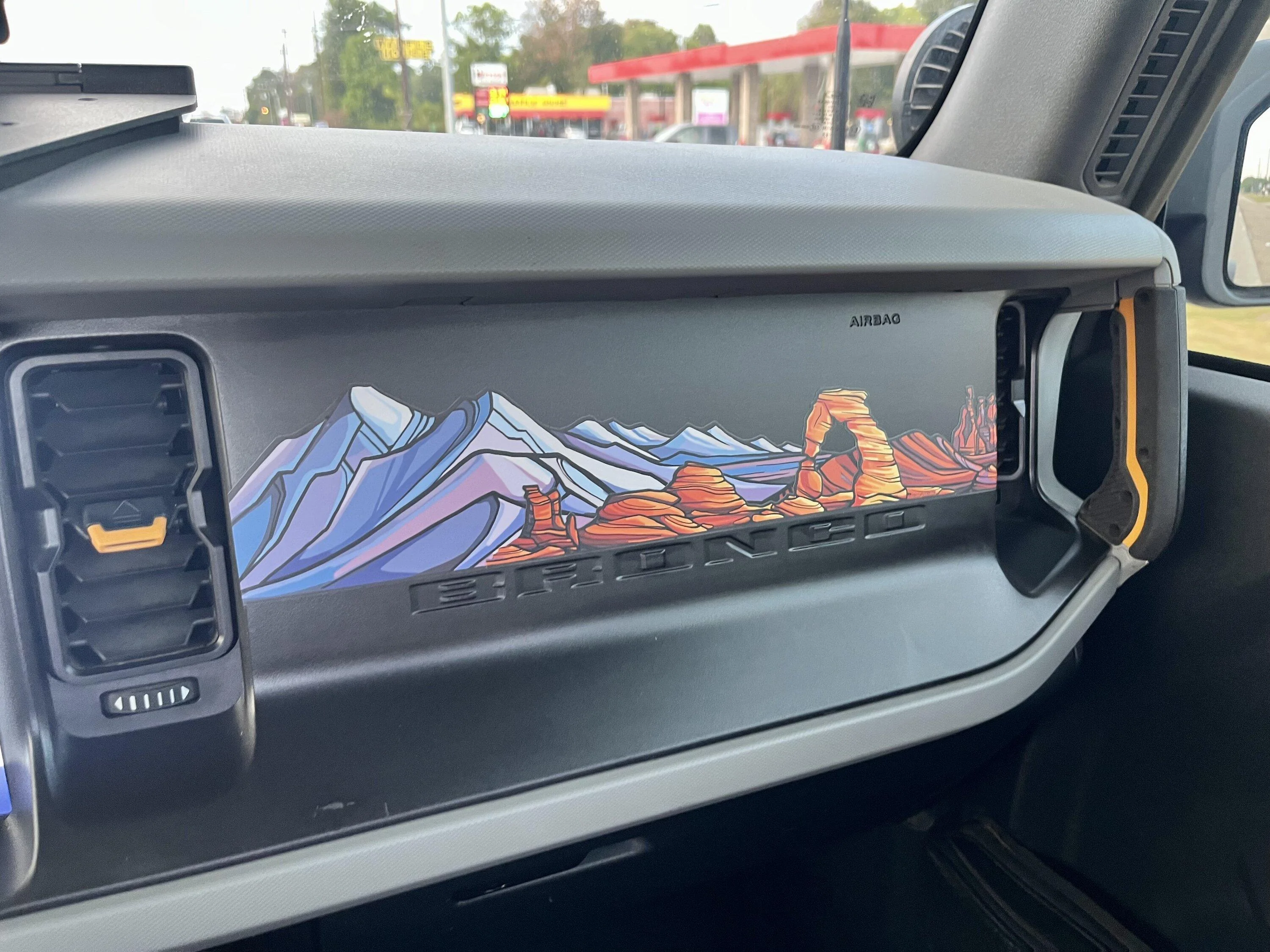 Ford Bronco Put any cool / unique vinyl decals on your Bronco?  Let's see them! IMG_1912