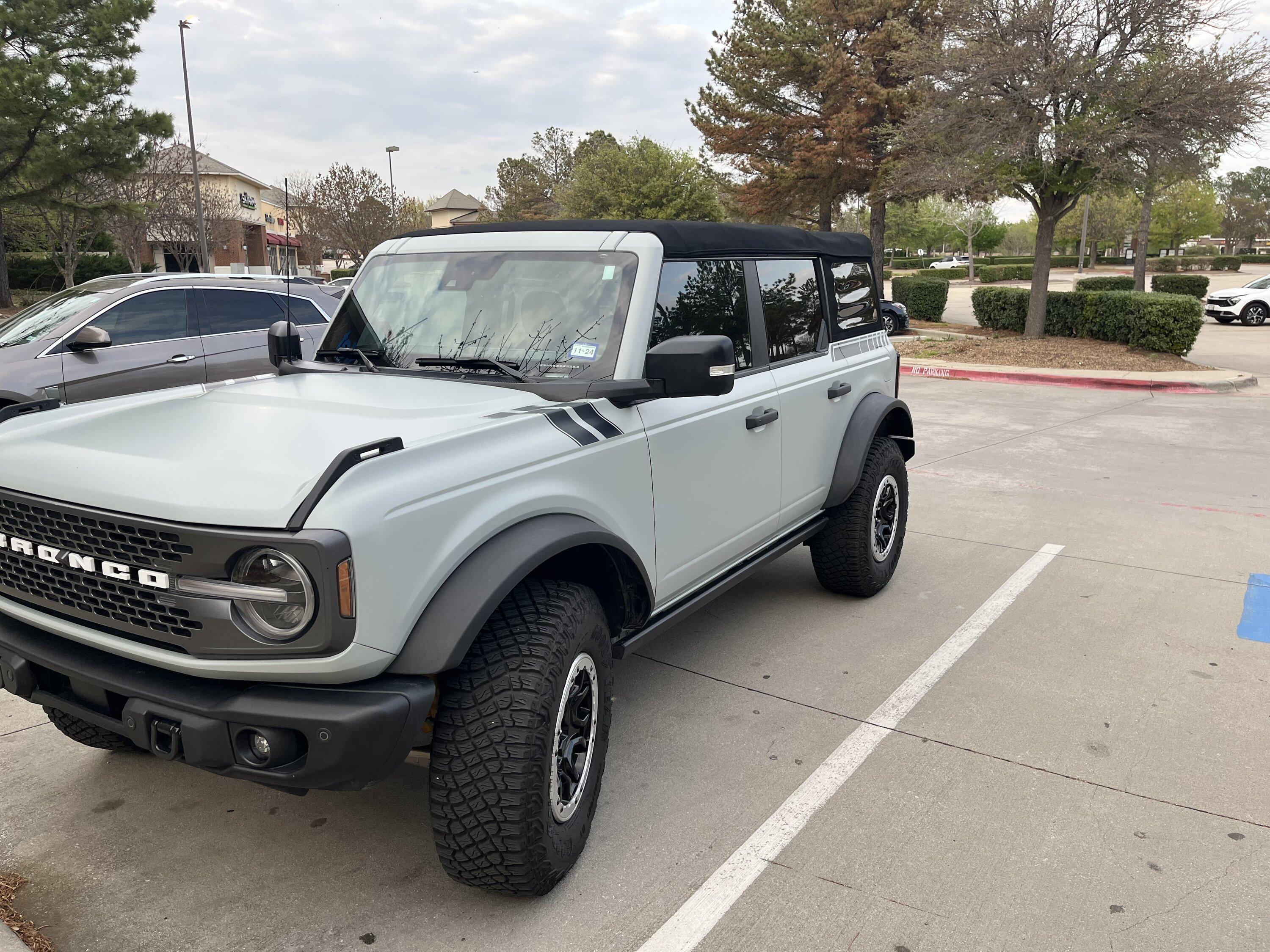 Ford Bronco Put any cool / unique vinyl decals on your Bronco?  Let's see them! IMG_3257