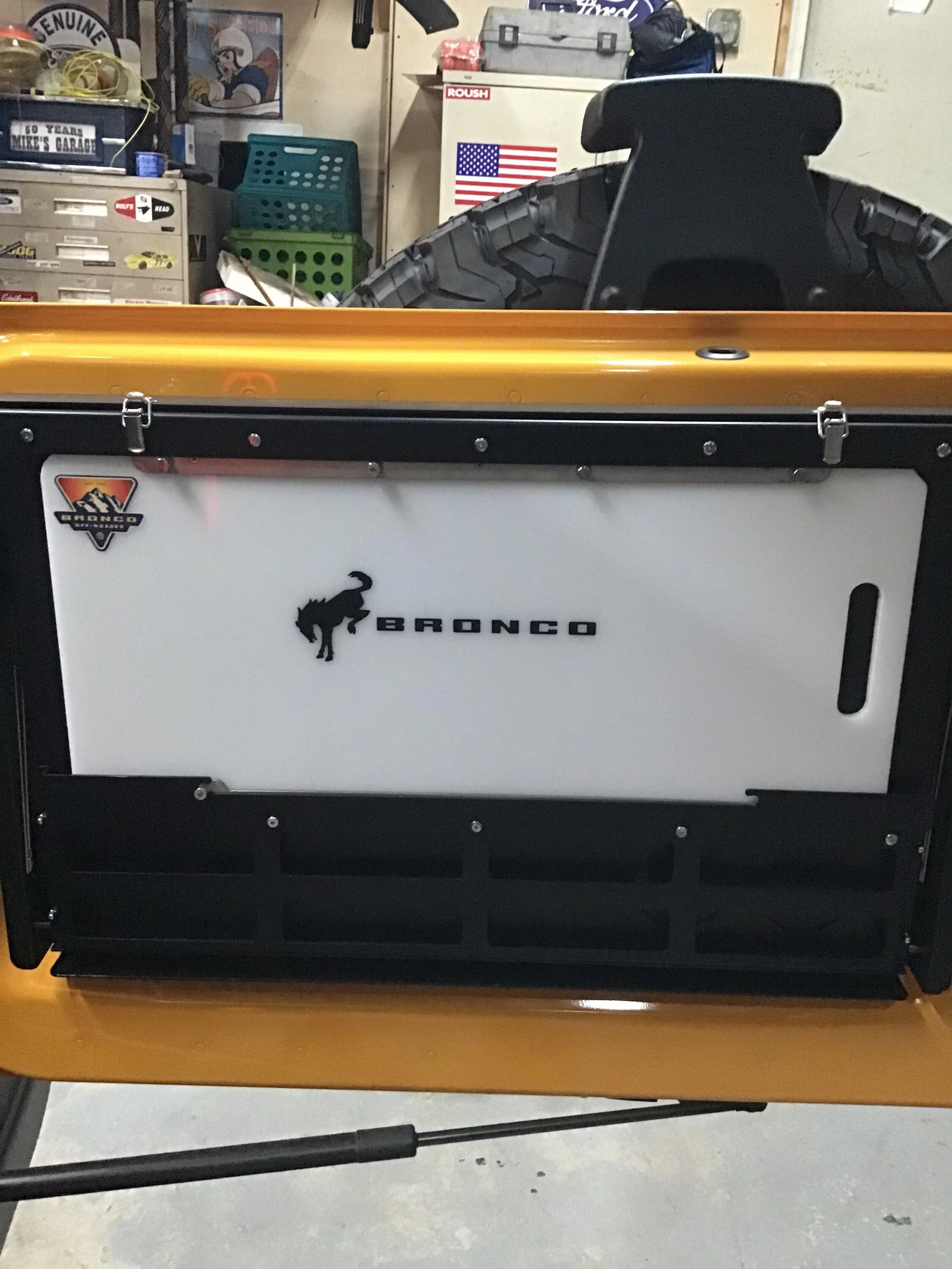 Ford Bronco Tailgate Table recommendations? IMG_1432