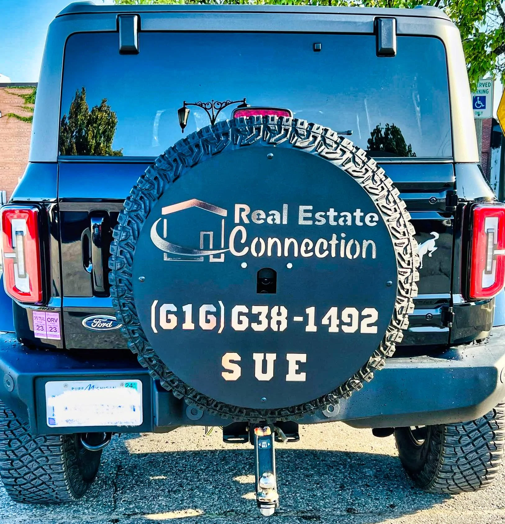 Ford Bronco M&R Automotive Ford Bronco Custom Spare Tire Cover received_993371695206574
