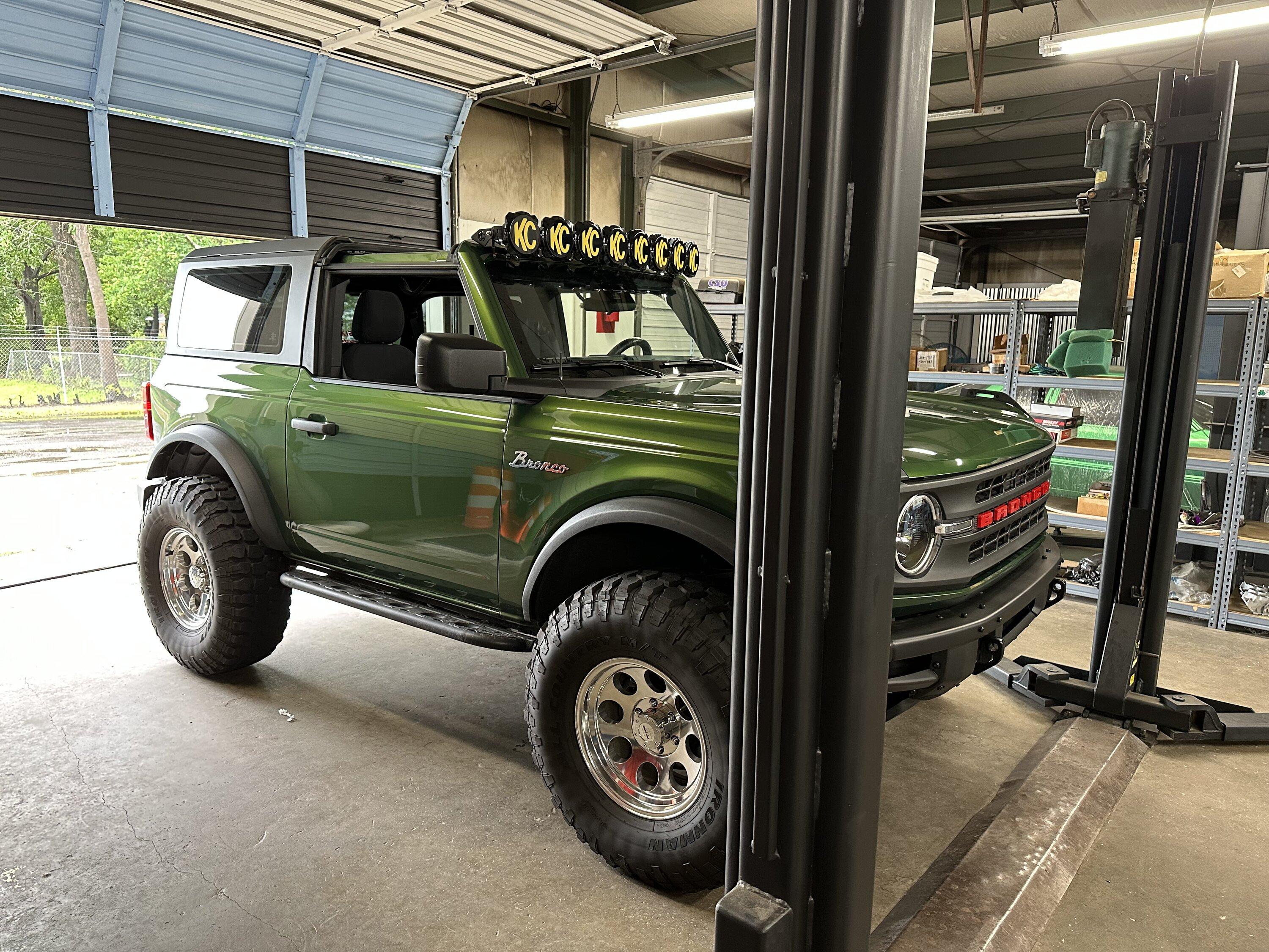 Ford Bronco Retro themed 2Door Eruption Green basequatch progress IMG_4912