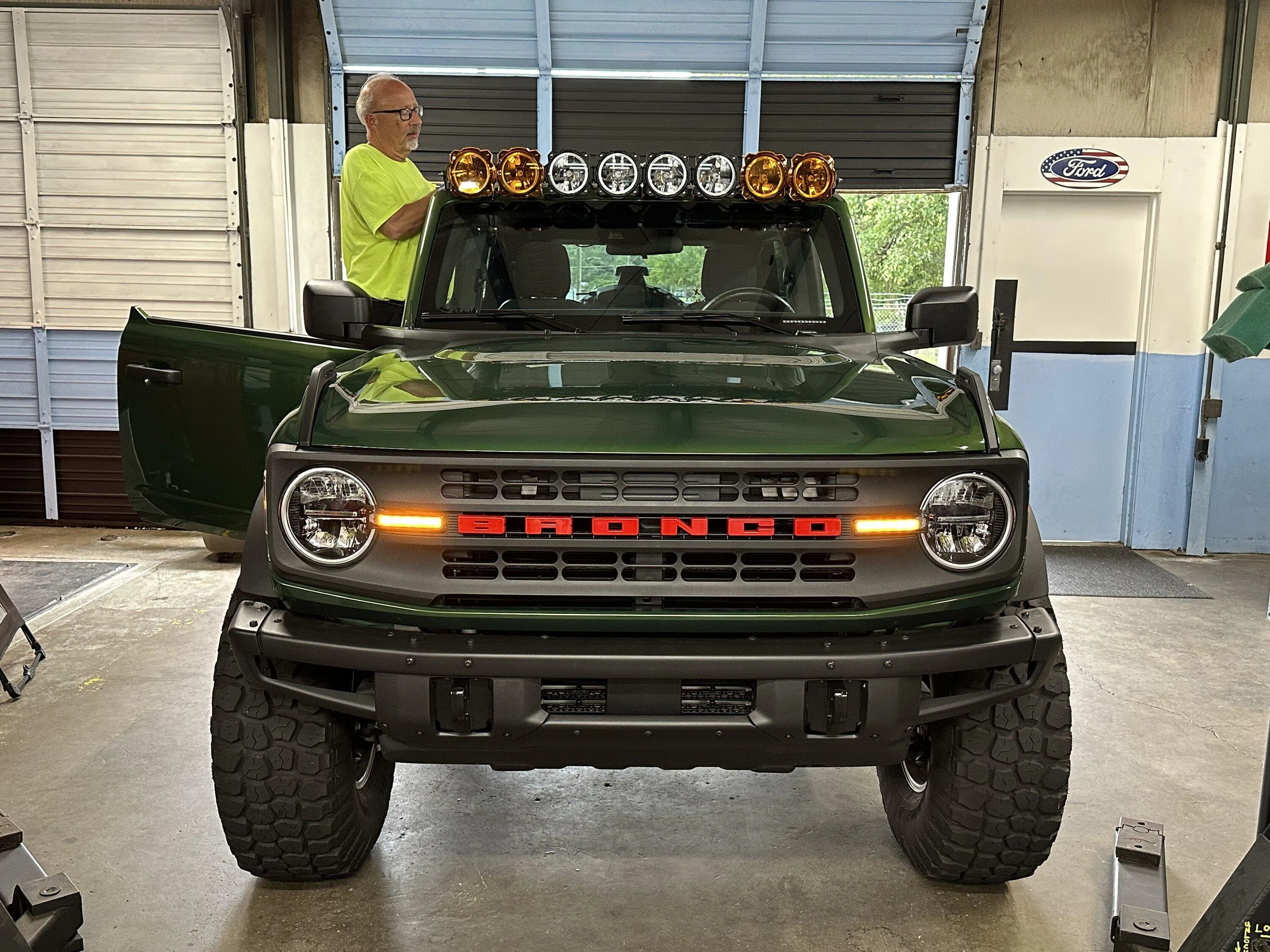 Ford Bronco Retro themed 2Door Eruption Green basequatch progress IMG_4917