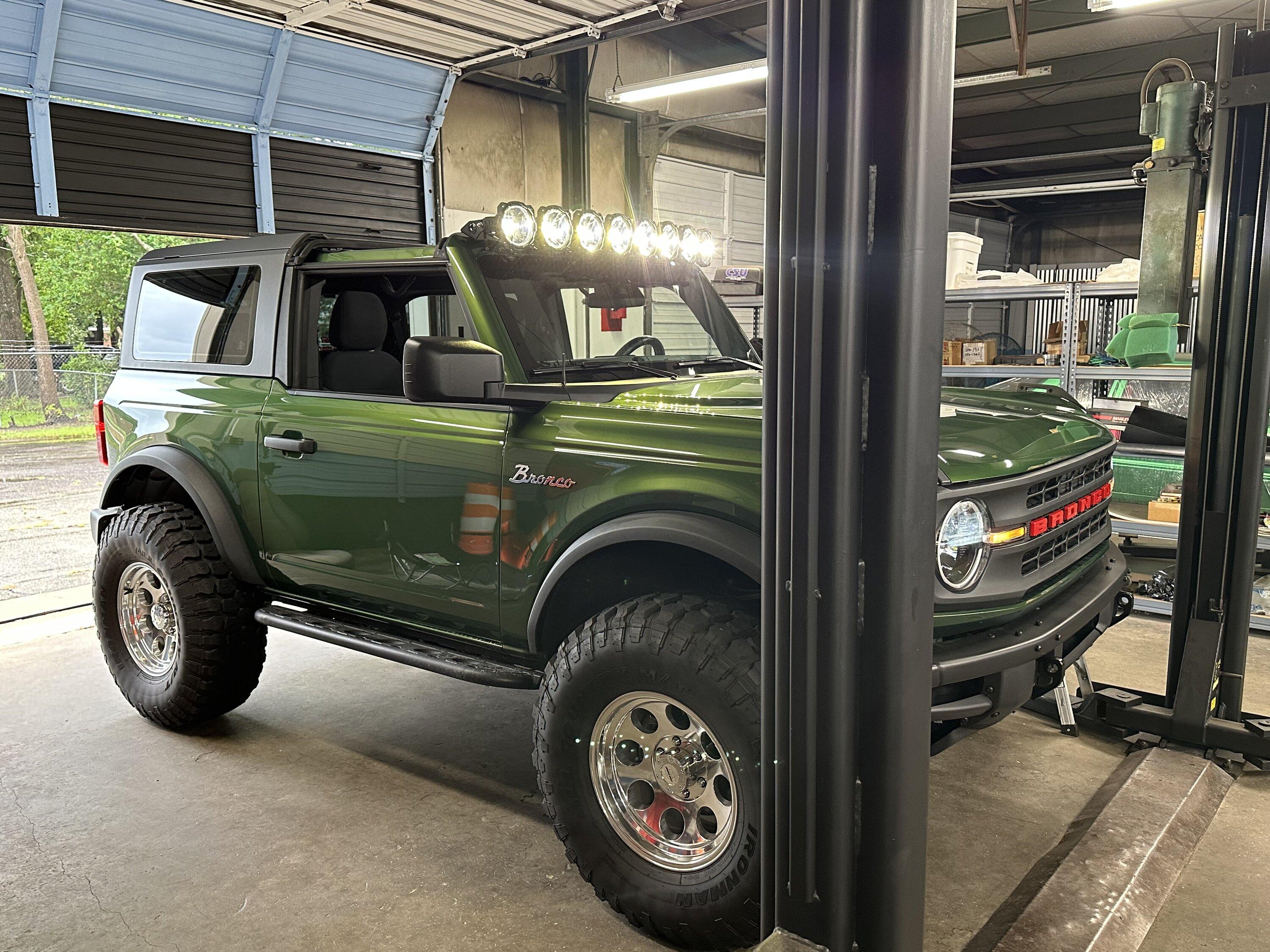 Ford Bronco Retro themed 2Door Eruption Green basequatch progress IMG_4915