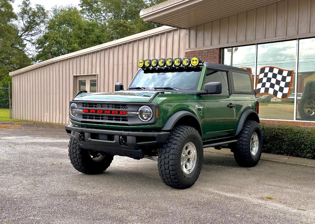 Ford Bronco Retro themed 2Door Eruption Green basequatch progress IMG_4978