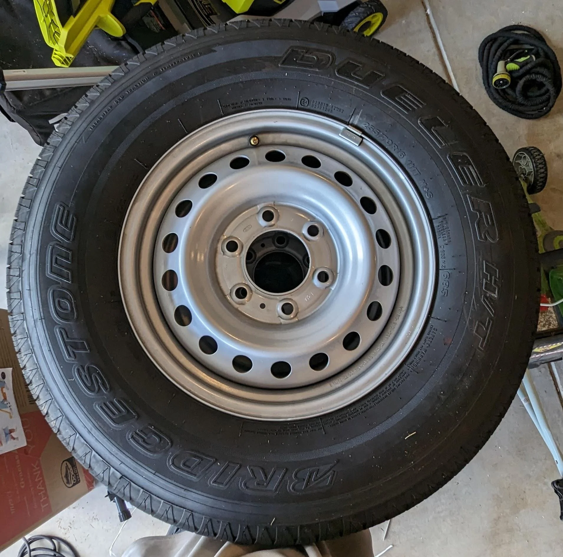 Ford Bronco Base 5 Tire/Wheel Set PXL_20230820_202636292.MP