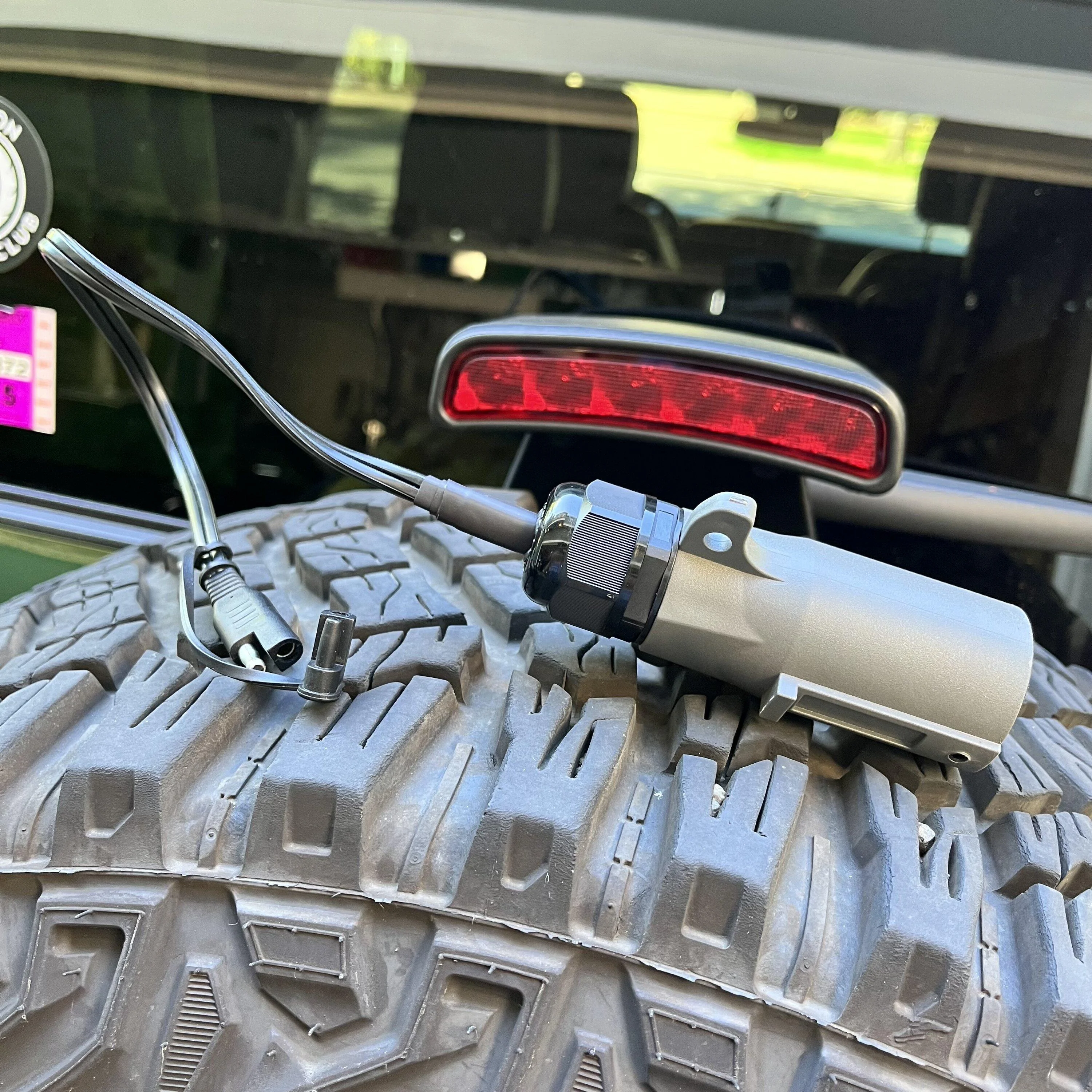 Ford Bronco Viair 7 pin Adapter IMG_1959