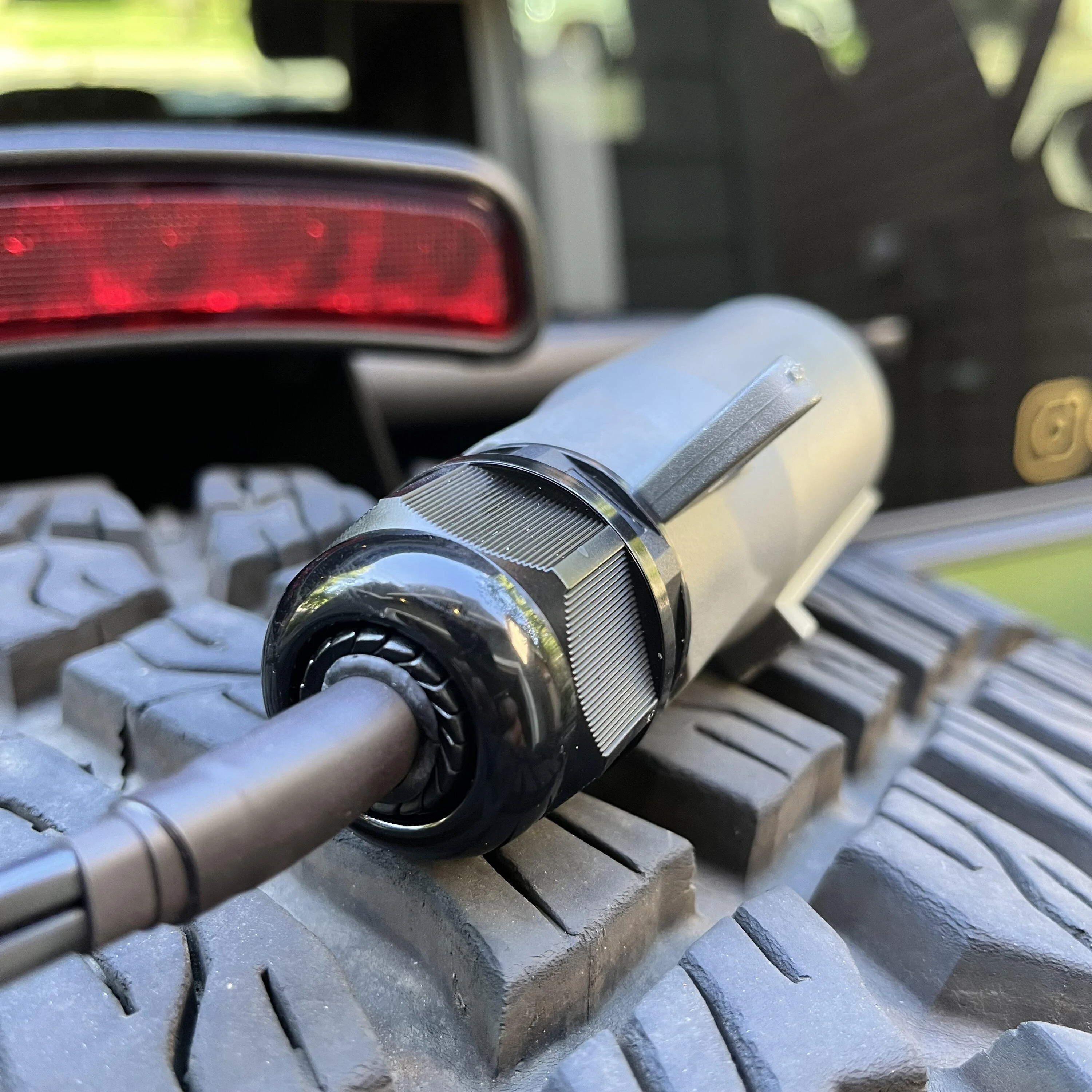 Ford Bronco Viair 7 pin Adapter IMG_1958