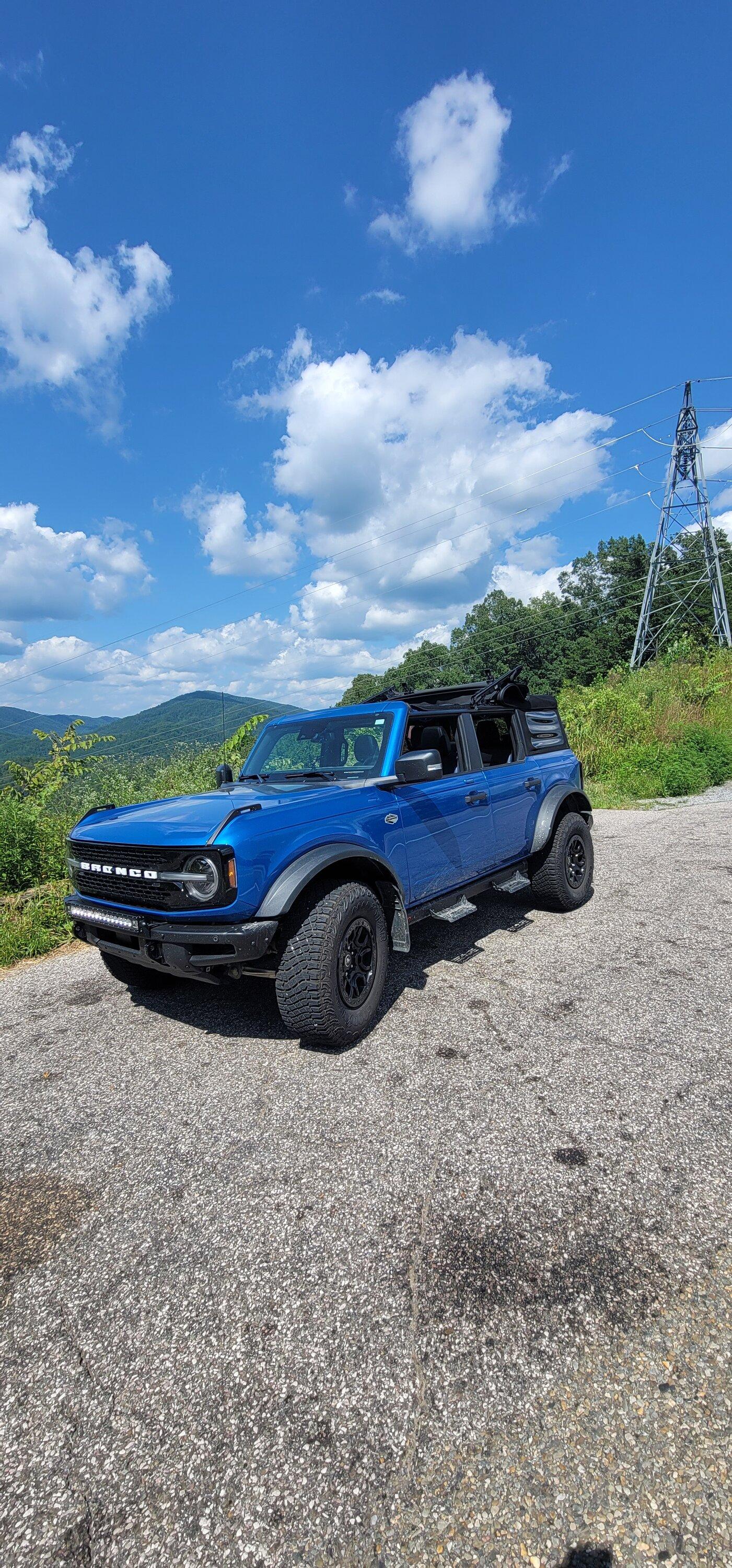 Ford Bronco Bronco on the Tail of The Dragon 20230818_155016