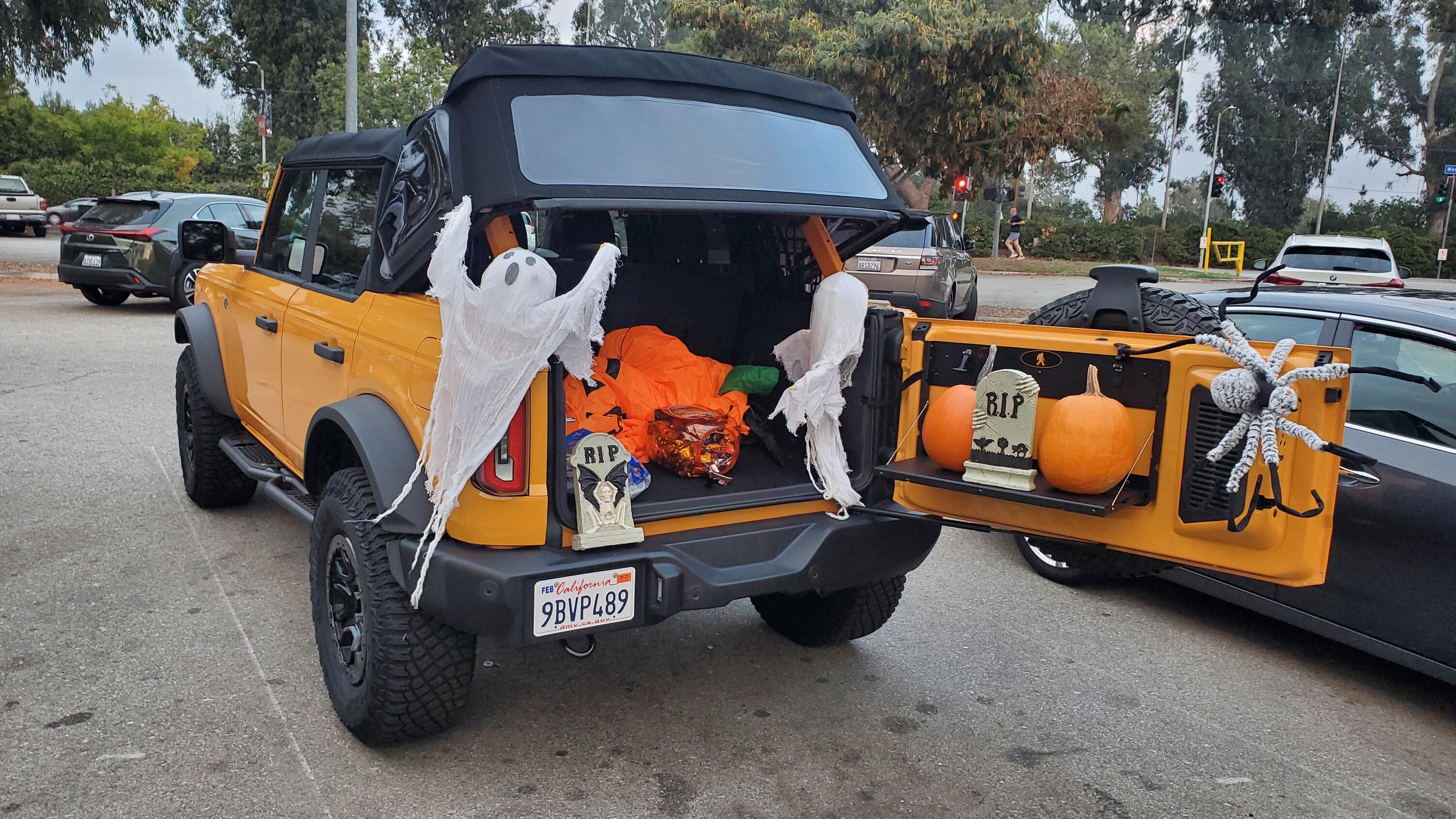 Ford Bronco Bronco Trunk or Treat Setups?!? 20221022_174933