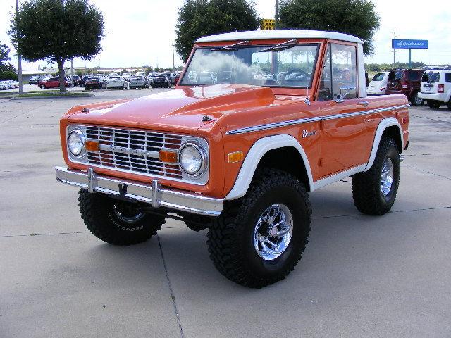 Ford Bronco "Old School" Classic Bronco Looks [Photos Edition] -- post pics of your build! peppers_orange_bronco