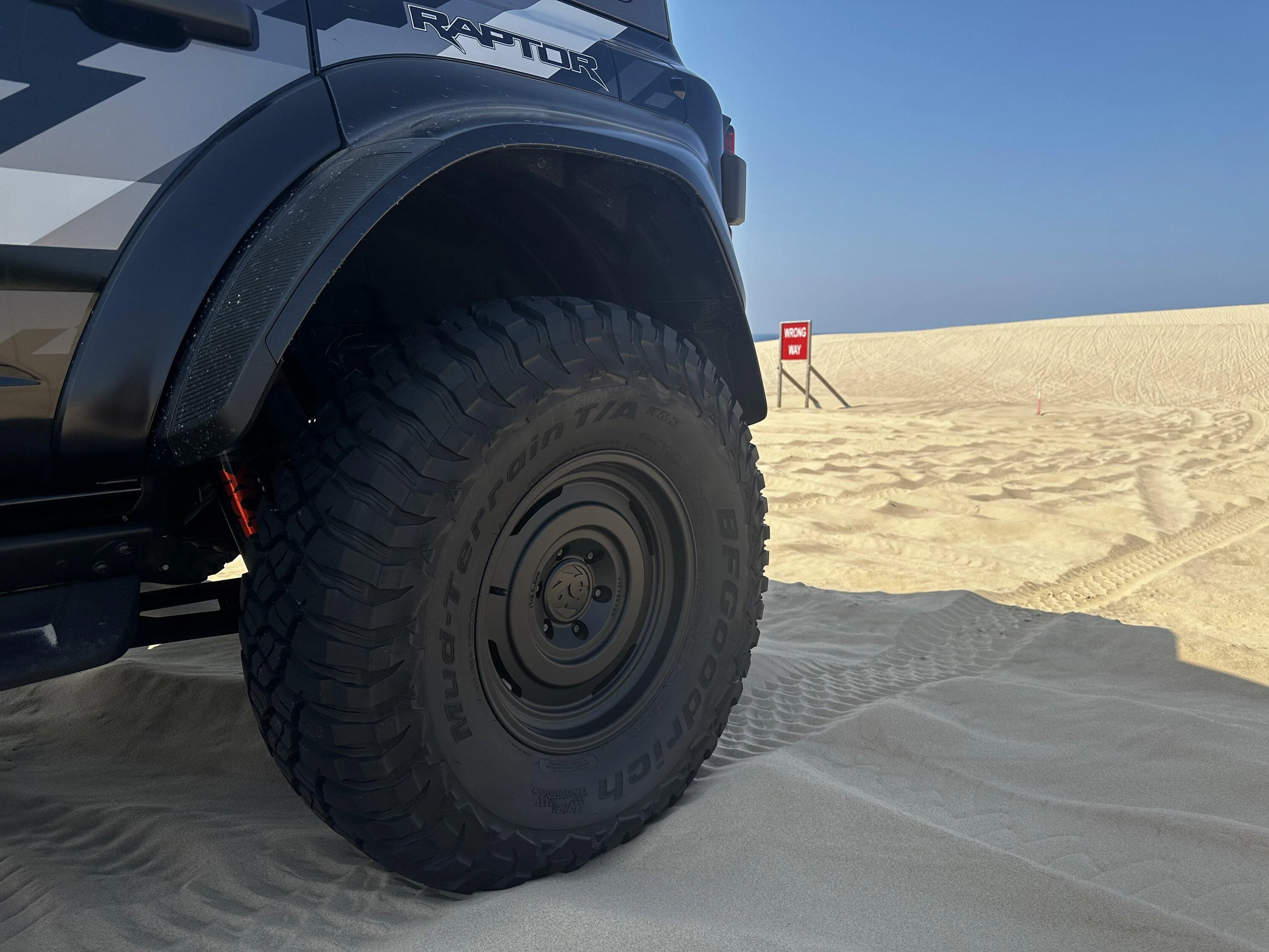 Ford Bronco Show us your installed wheel / tire upgrades here! (Pics) IMG_0568