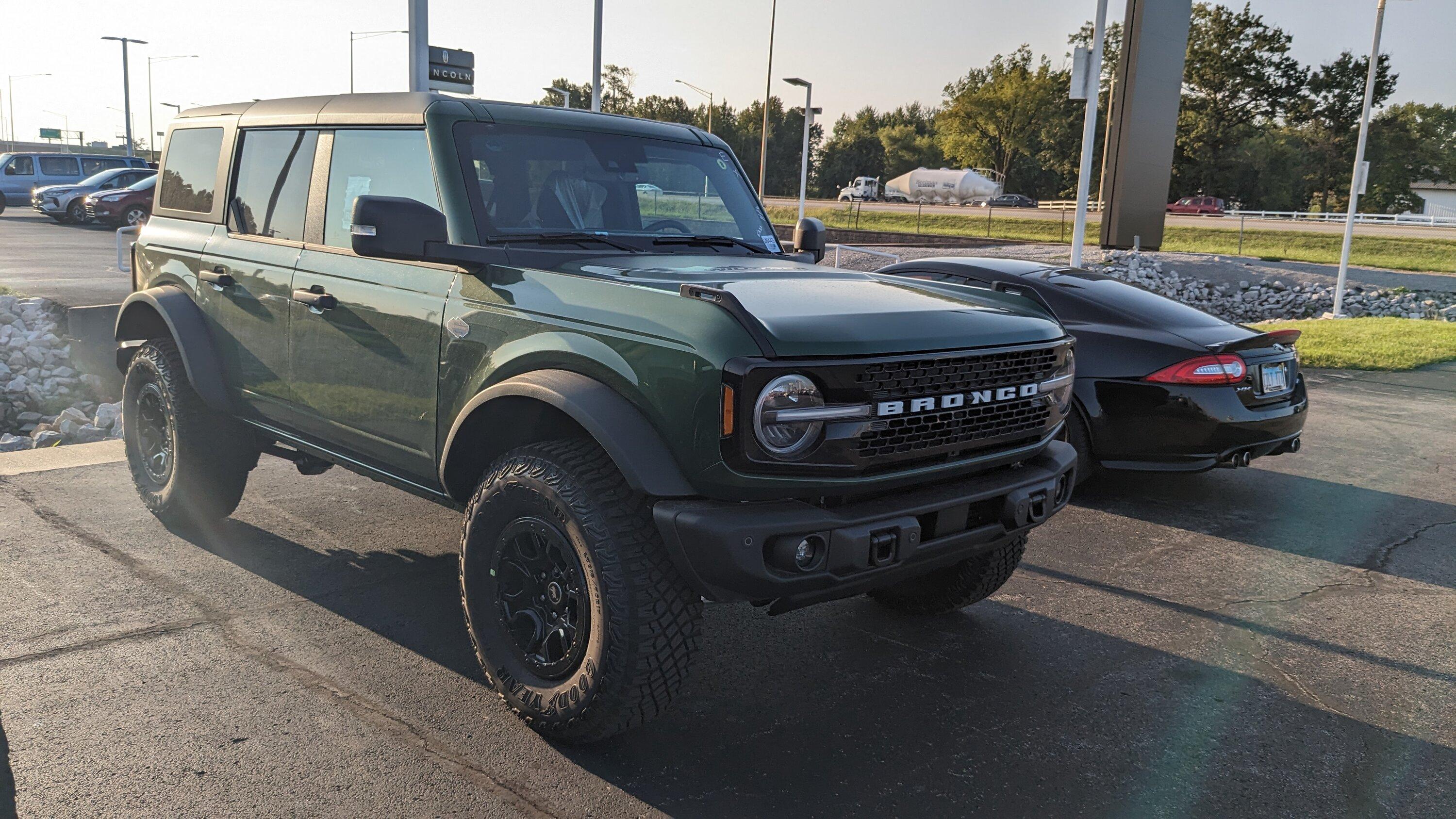 Ford Bronco Bronco build week 8/7/2023 PXL_20230906_230639360.MP