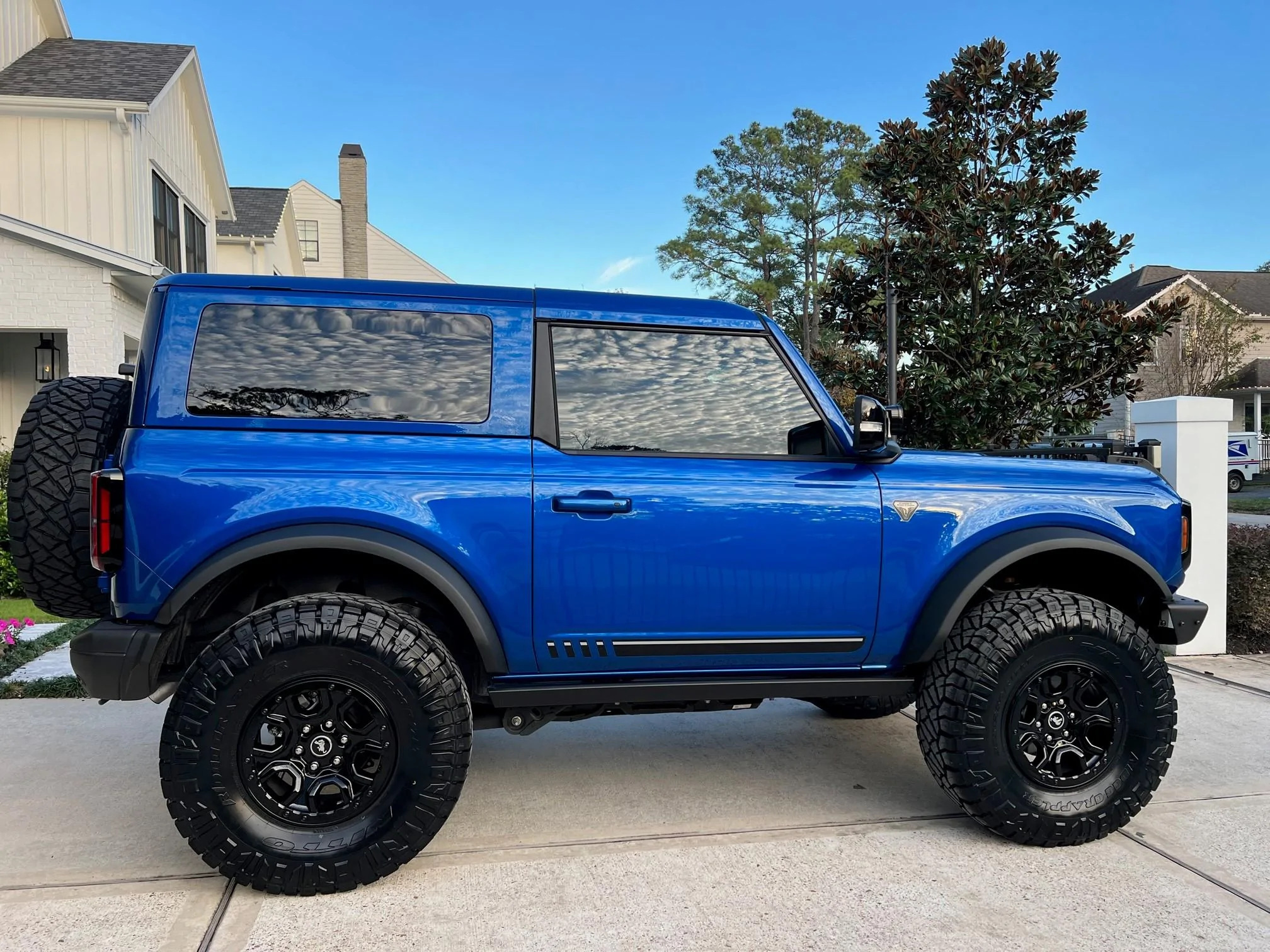 Ford Bronco Consensus on best looking color Bronco Raptor? FE Lightening Blu
