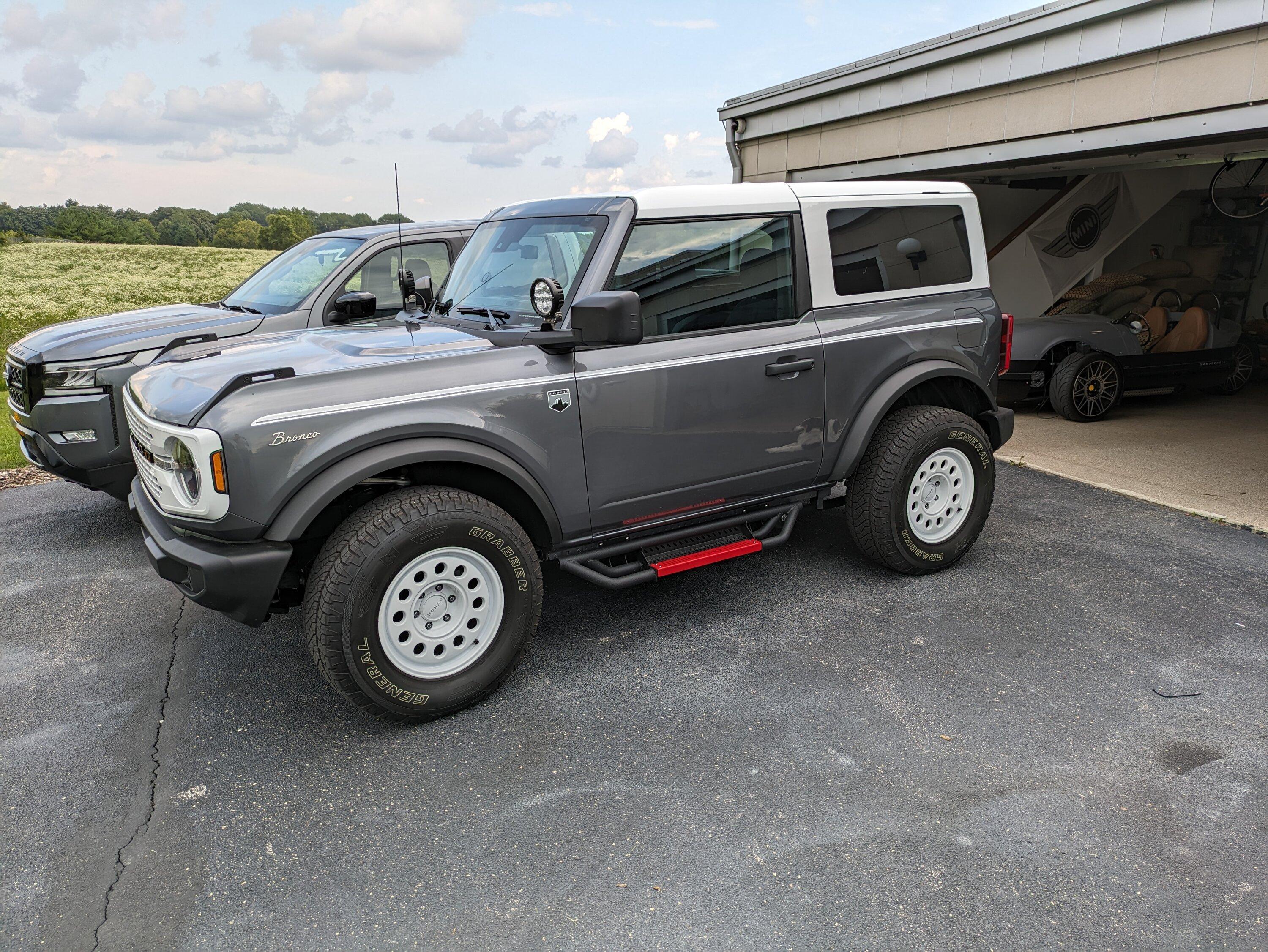 Ford Bronco "Old School" Classic Bronco Looks [Photos Edition] -- post pics of your build! PXL_20230808_205735871