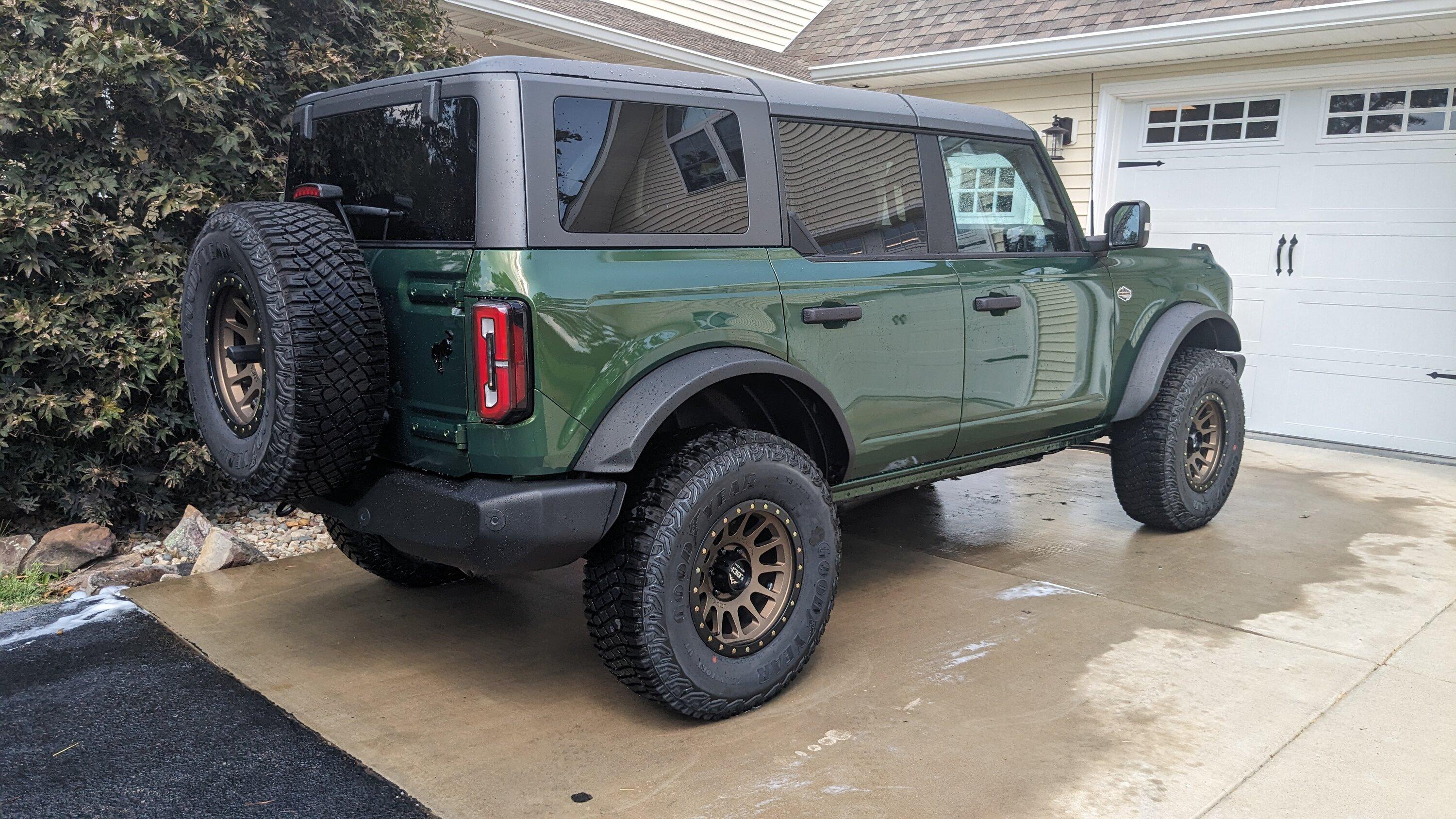 Ford Bronco Bronco build week 8/7/2023 PXL_20230908_194120463.MP