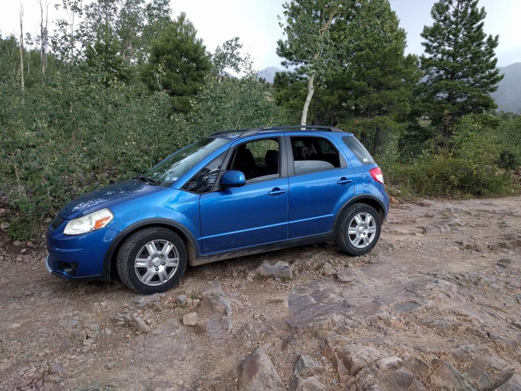 Ford Bronco Cinnamon Pass and Crested Butte with Eruption Green 7MT Badlands 65d0d77e-1168-47f6-9866-a643fe834af1