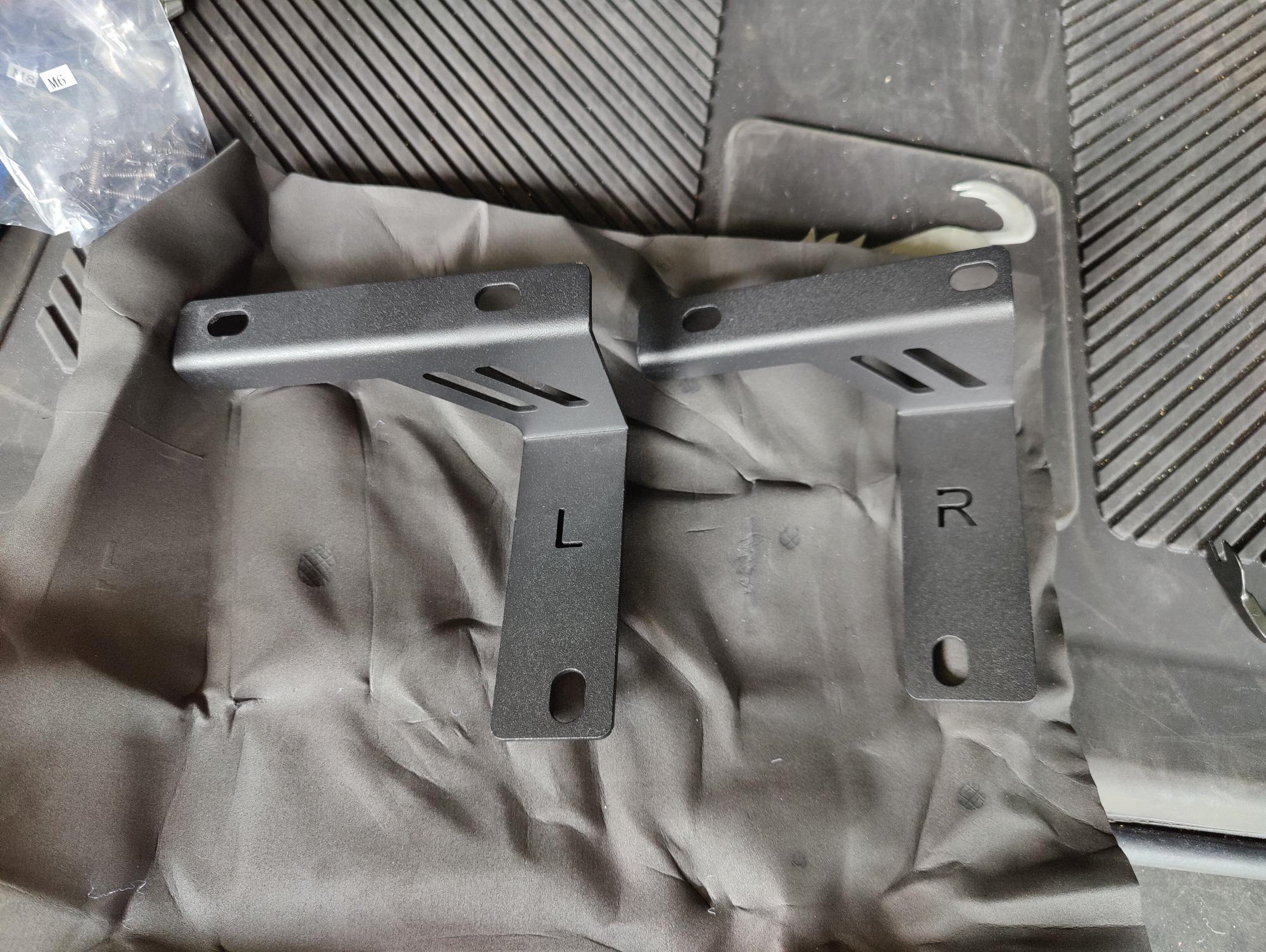Ford Bronco Looking for molle panels for rear windows IMG_20230909_141446-2