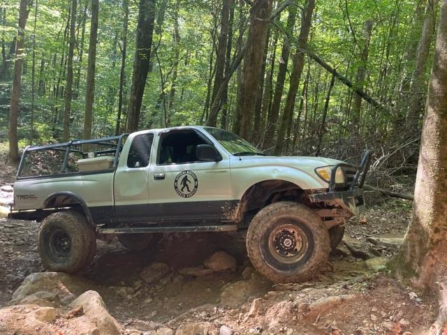 Ford Bronco Windrock TN 9.9.23 for 10 hrs IMG_1445