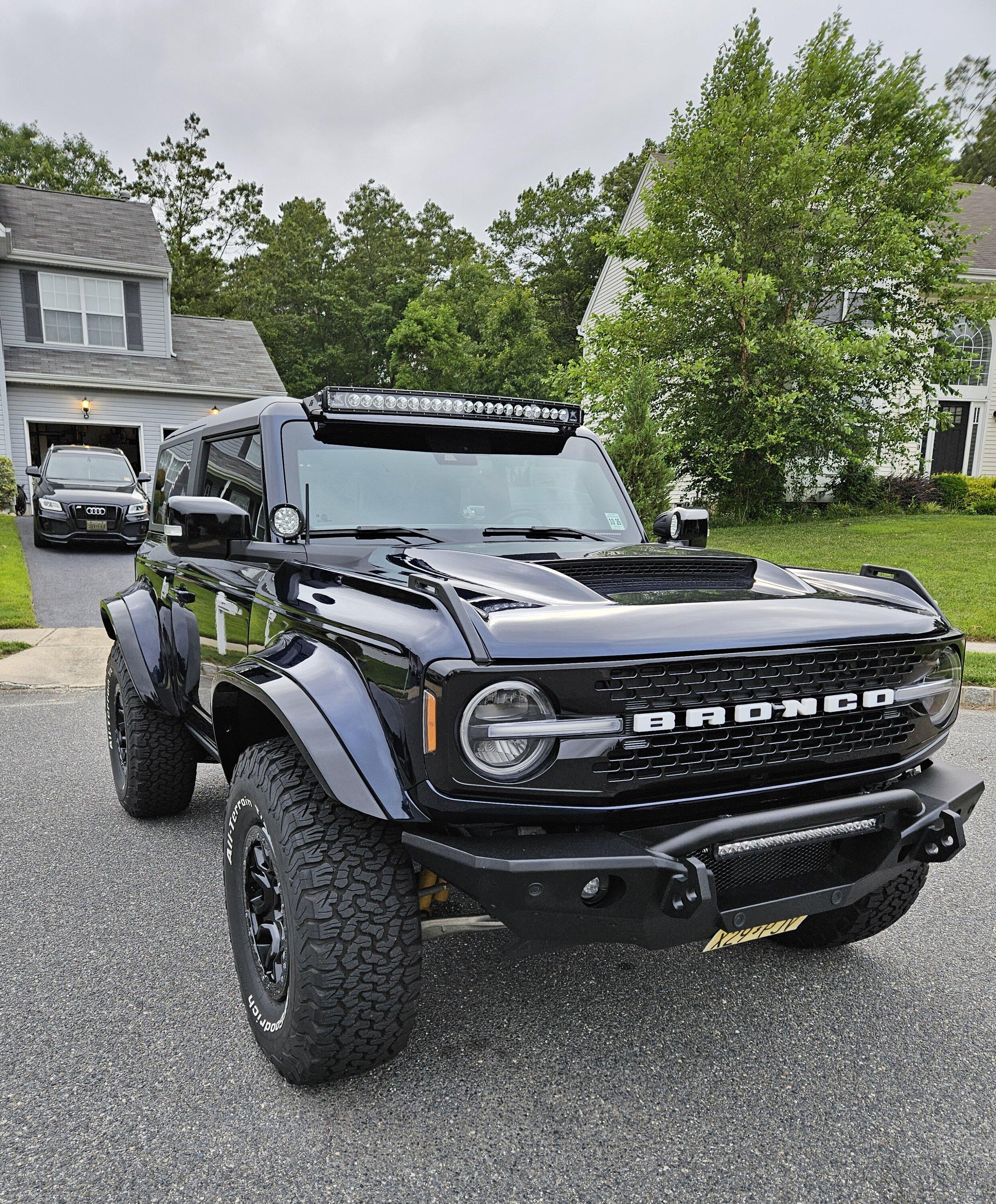 Ford Bronco Looking for some Lightbar advice 20230715_194854
