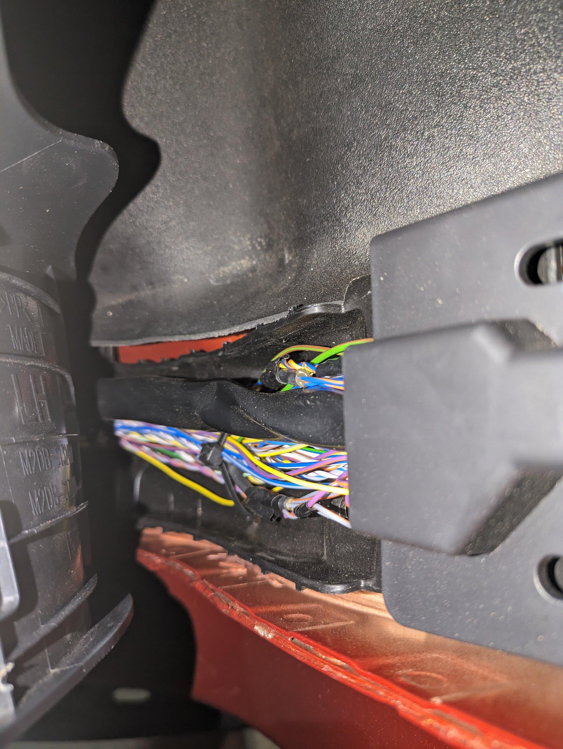 Ford Bronco Where to run wiring for Air compressor PXL_20230912_191358747