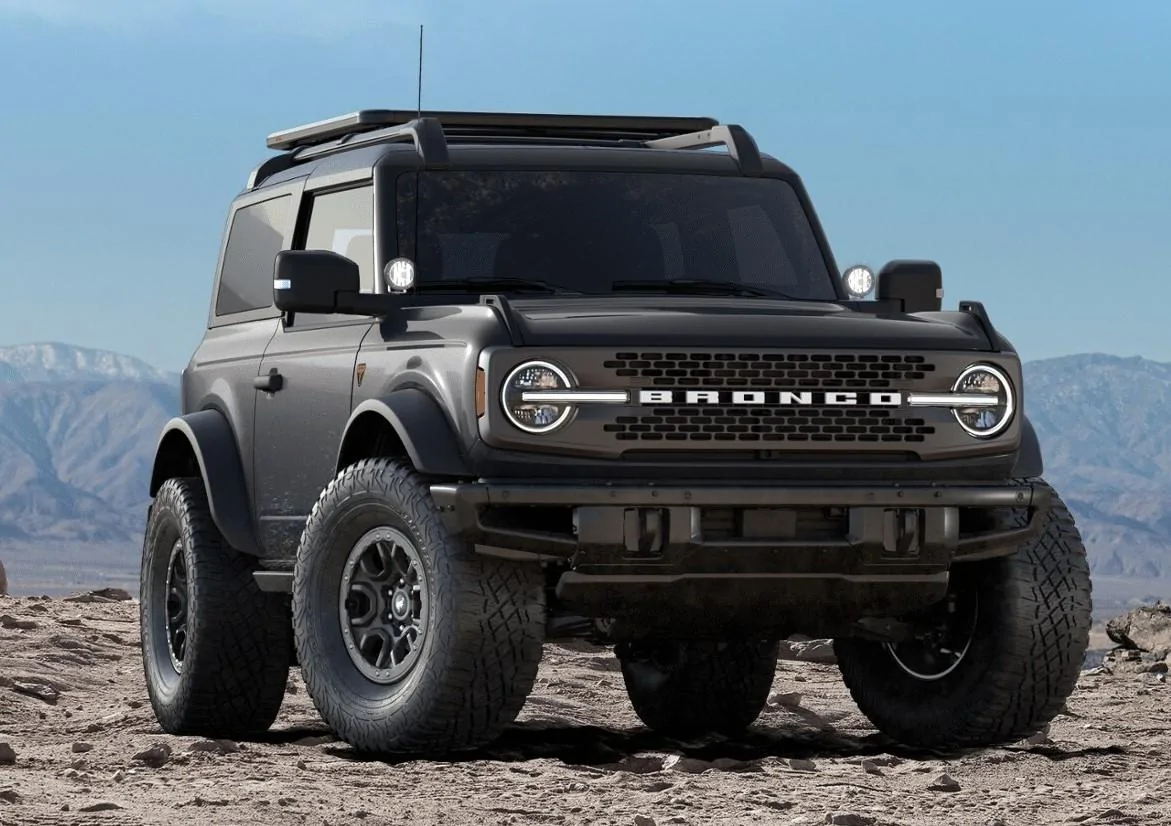 Ford Bronco Carbonized Gray 2-Door Badlands CG Badlands 2