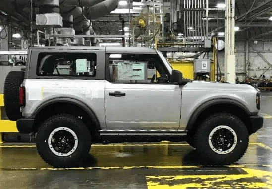 Ford Bronco 2 Door Sasquatch Picture Thread (no CGI) A5B457F5-85D6-4C35-9812-5BFBD3AC600D