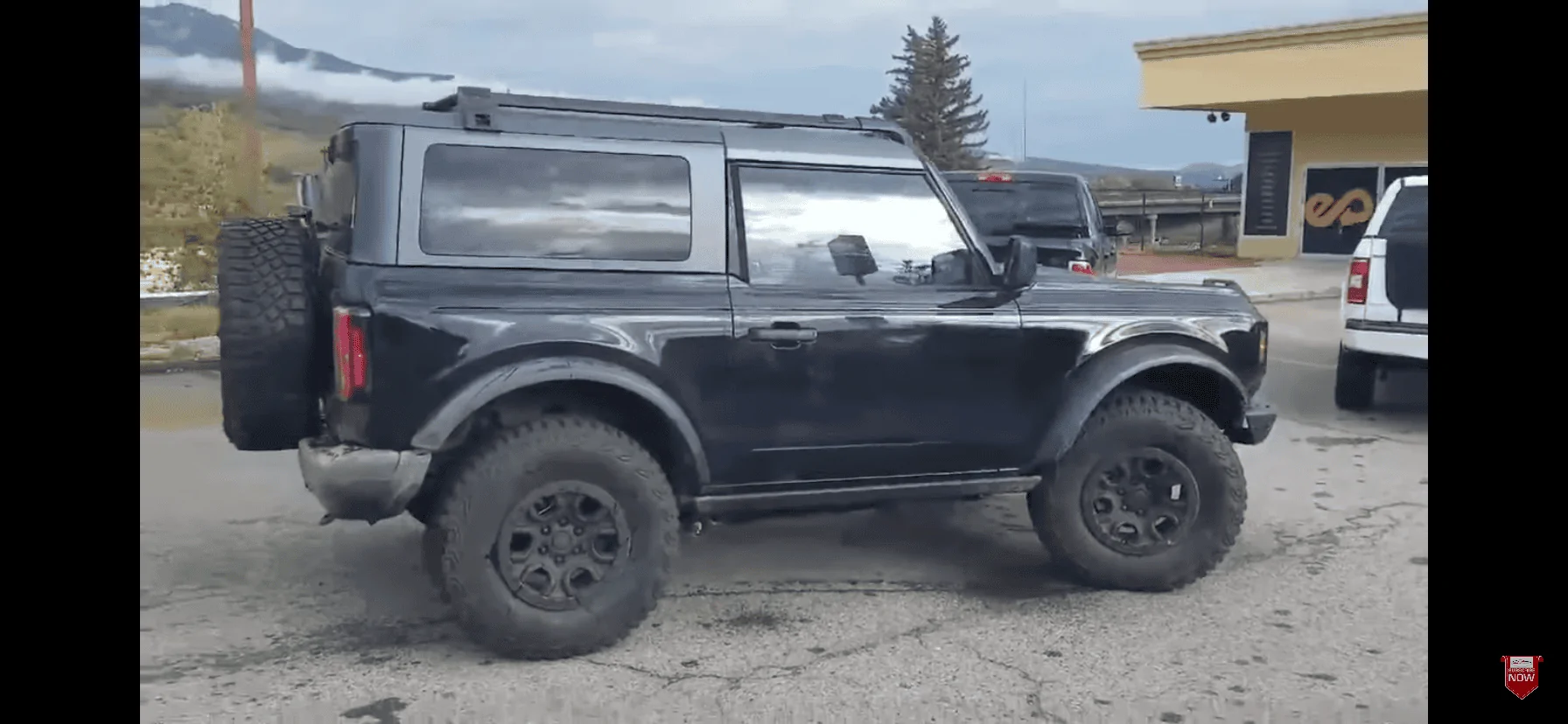 Ford Bronco 2 Door Sasquatch Picture Thread (no CGI) 49A00B84-4B15-4273-AE74-6E6D19D00AFE