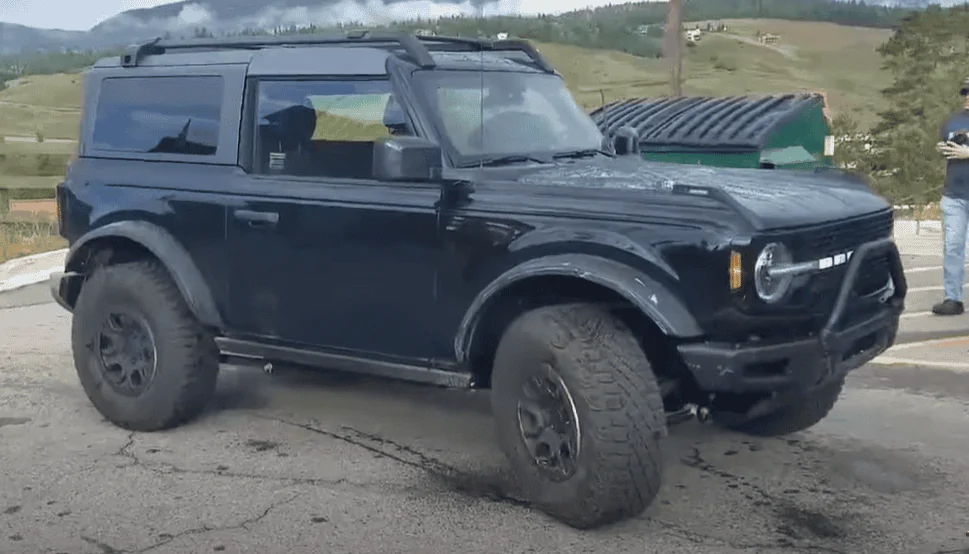 Ford Bronco 2 Door Sasquatch Picture Thread (no CGI) 5E3A7174-9B46-45F4-A1B6-A7E82B46A4AE