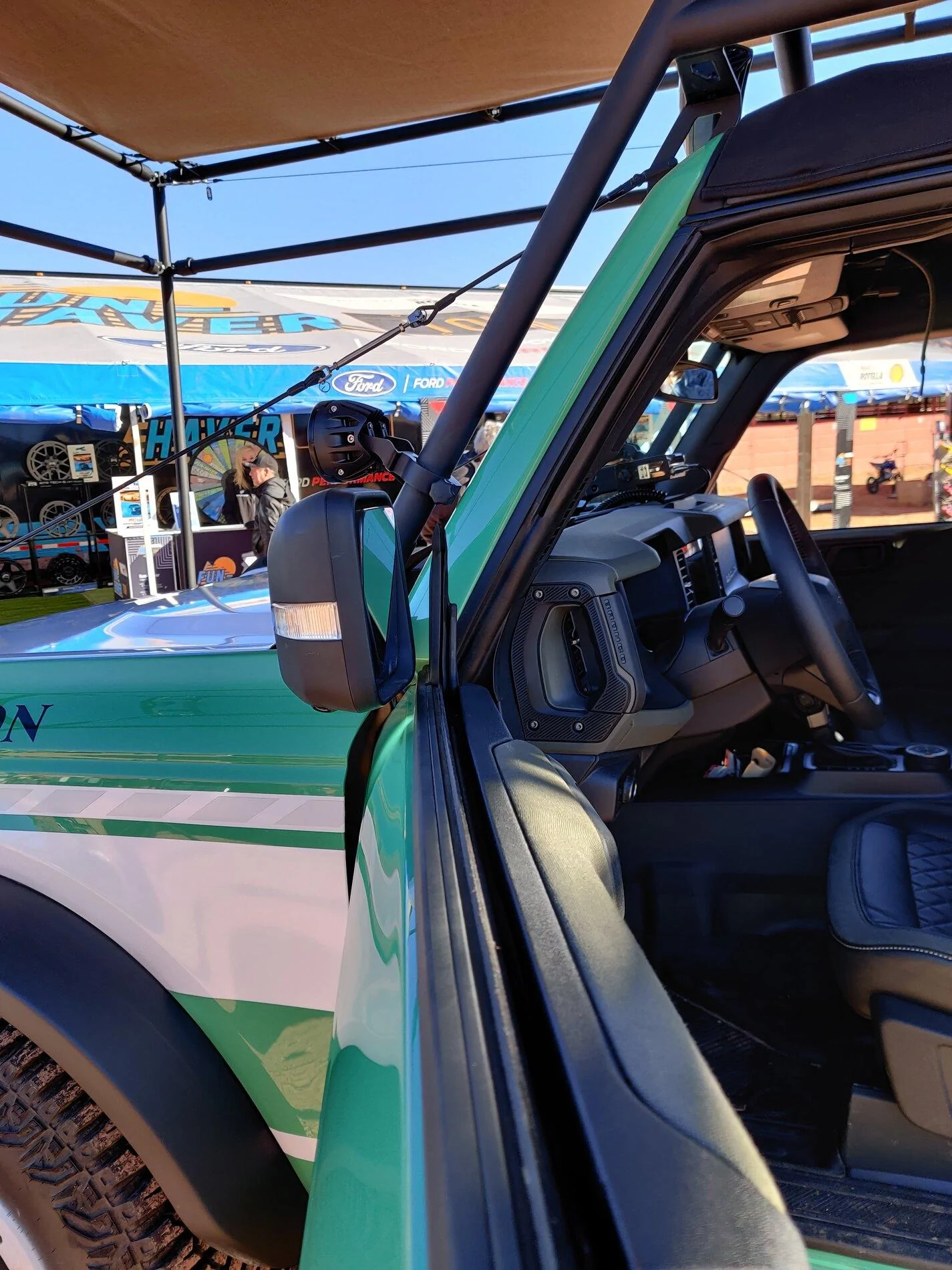 Ford Bronco Mirror window gap IMG_20201029_101131