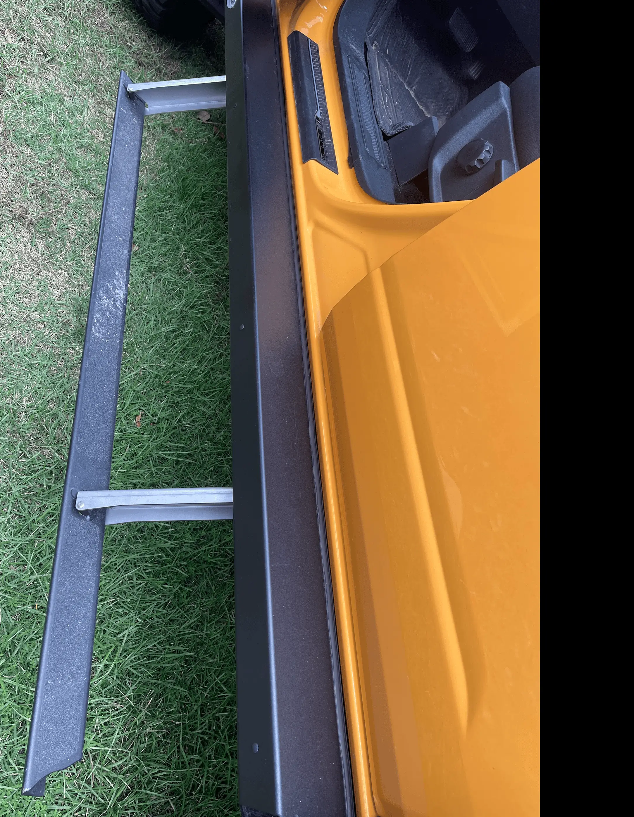 Ford Bronco Rock Slide Engineering retractable steps ( 4dr ) Screenshot 2023-09-13 at 10.38.44 AM