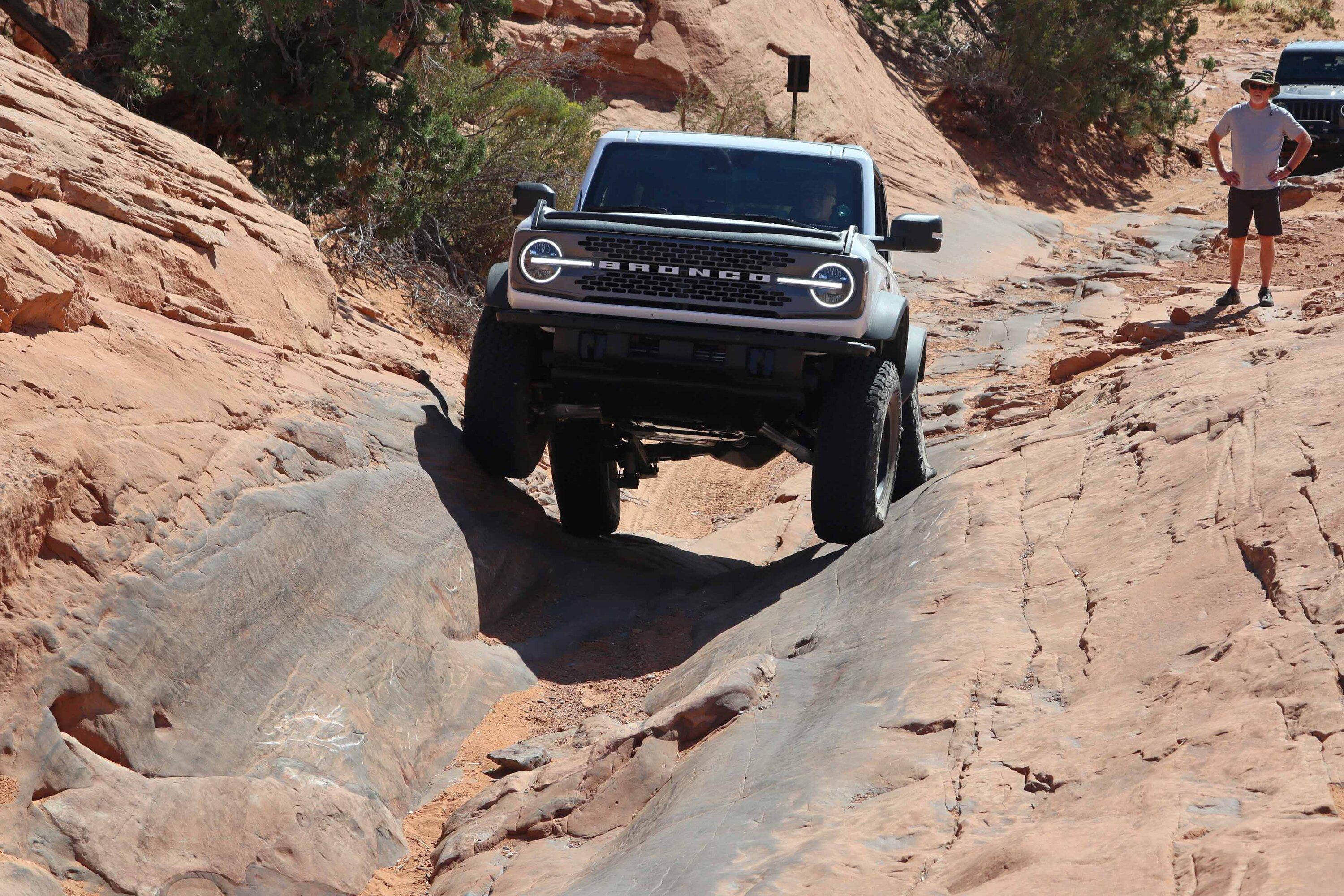 Ford Bronco What did you do TO / WITH your Bronco today? 👨🏻‍🔧🧰🚿🛠 Trail 2