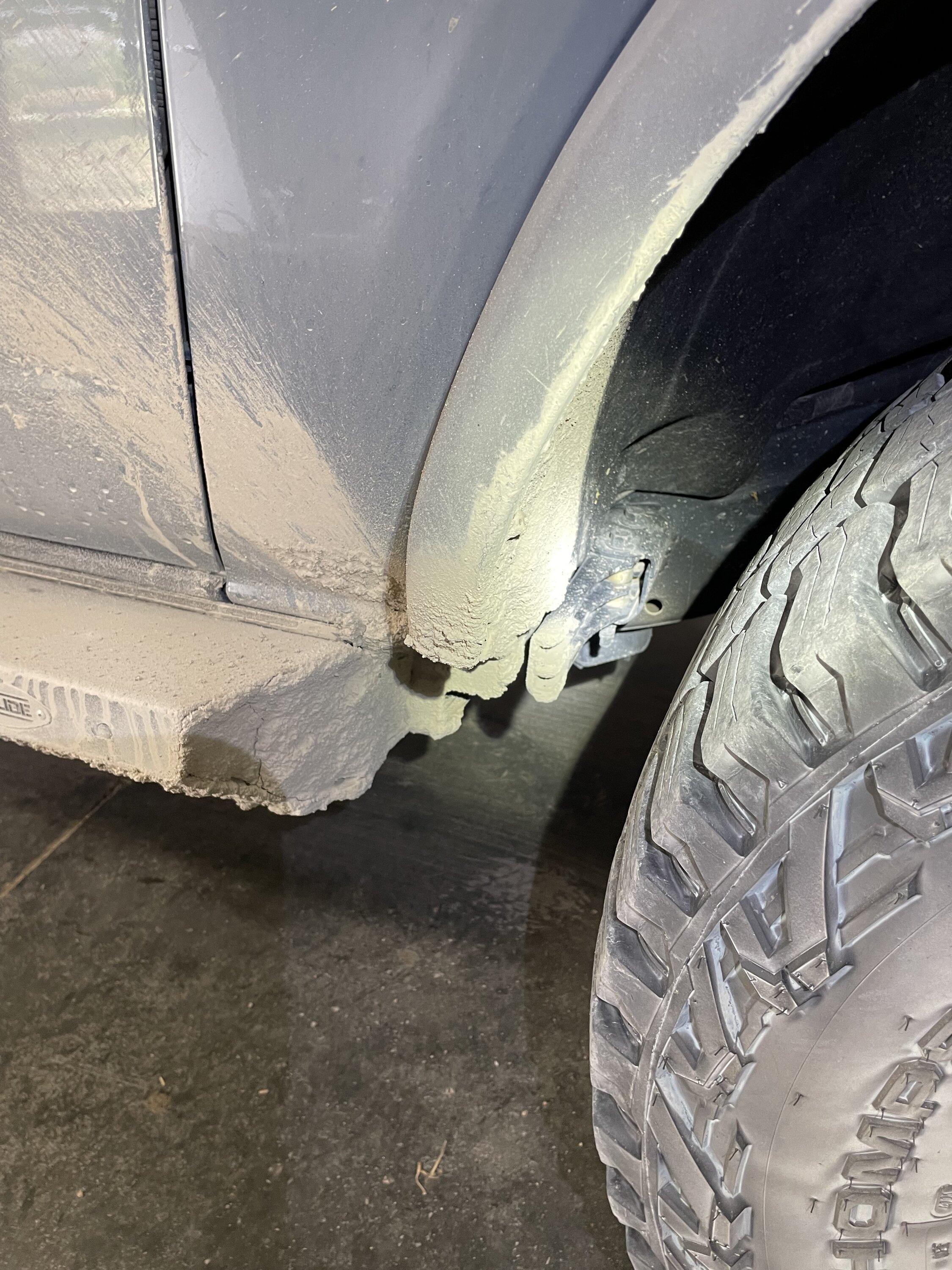 Ford Bronco Remove crash bars to fit 35s ?? IMG_2623
