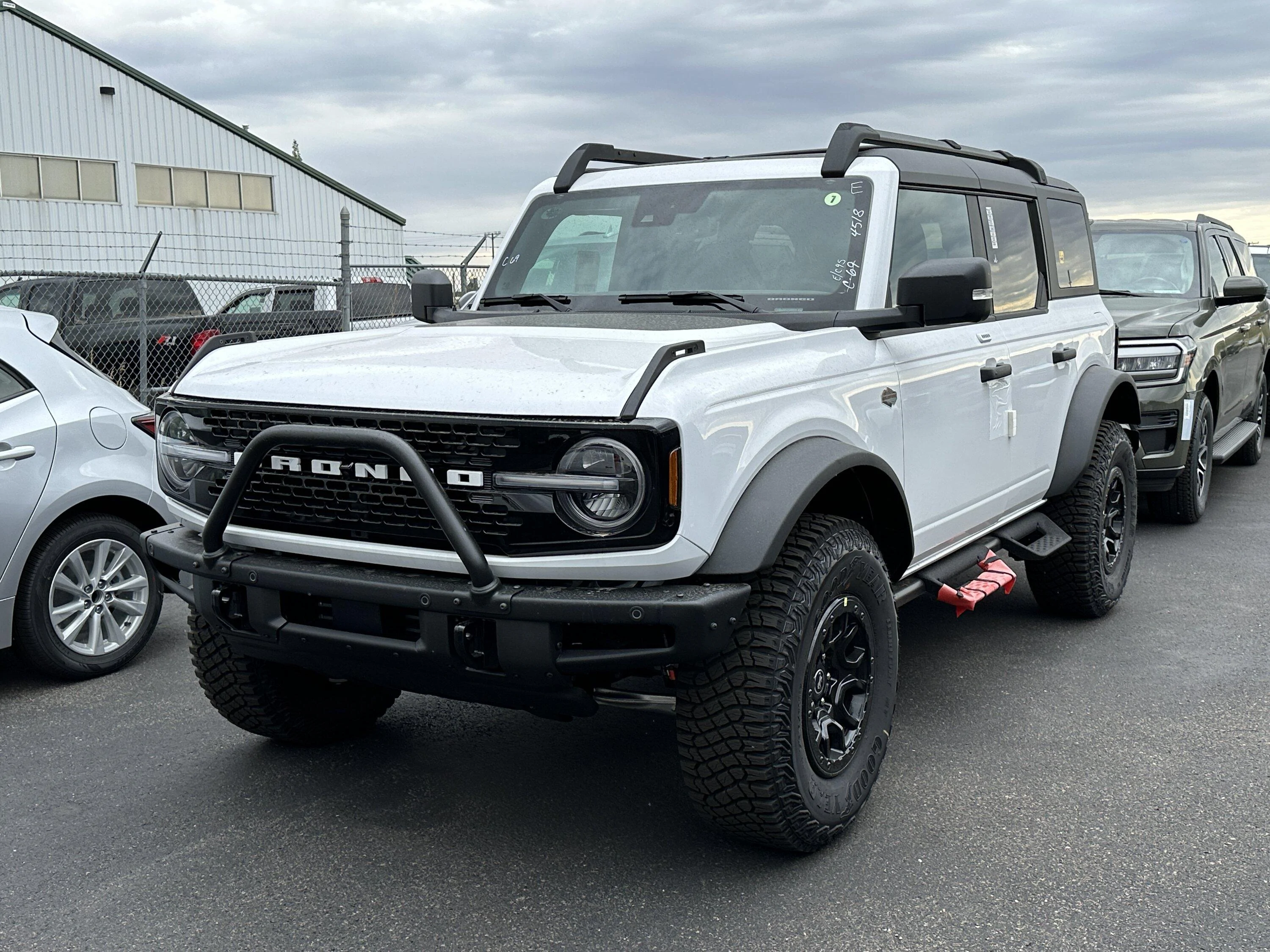 Ford Bronco SQUATCHIMOTO has arrived at dealer New_Front