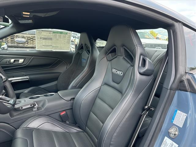Ford Bronco Something Else ford-build-quality-strikes-again-this-2024-ford-mustang-gt-features-mismatched-seats_7