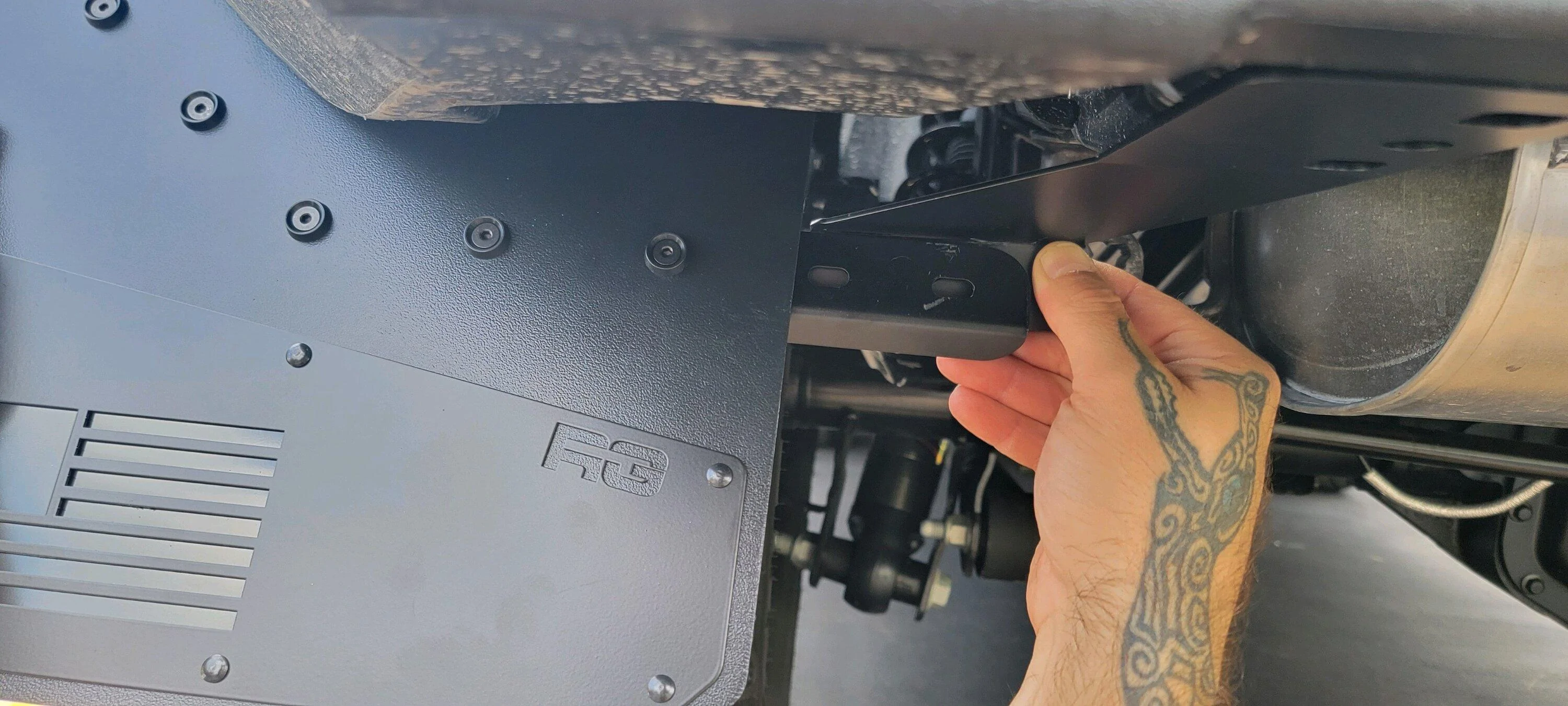 Ford Bronco Rek Gen rear mud flaps brackets no bueno?? 46013