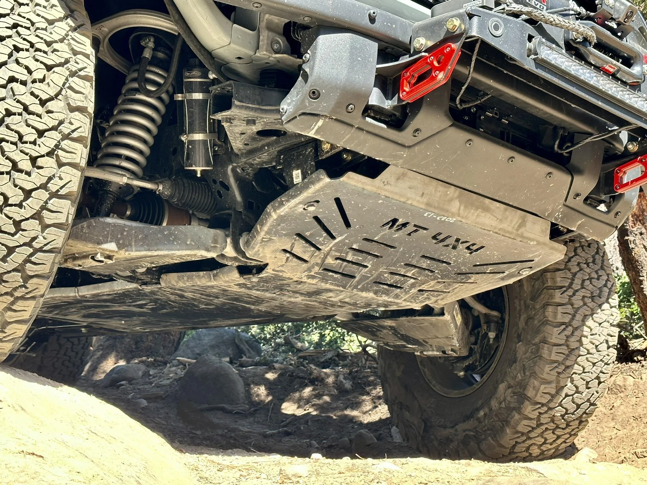 Ford Bronco Rubicon Trail in the Metal-tech 4x4 2022 Badlands : Photos + Prototype Parts IMG_3583