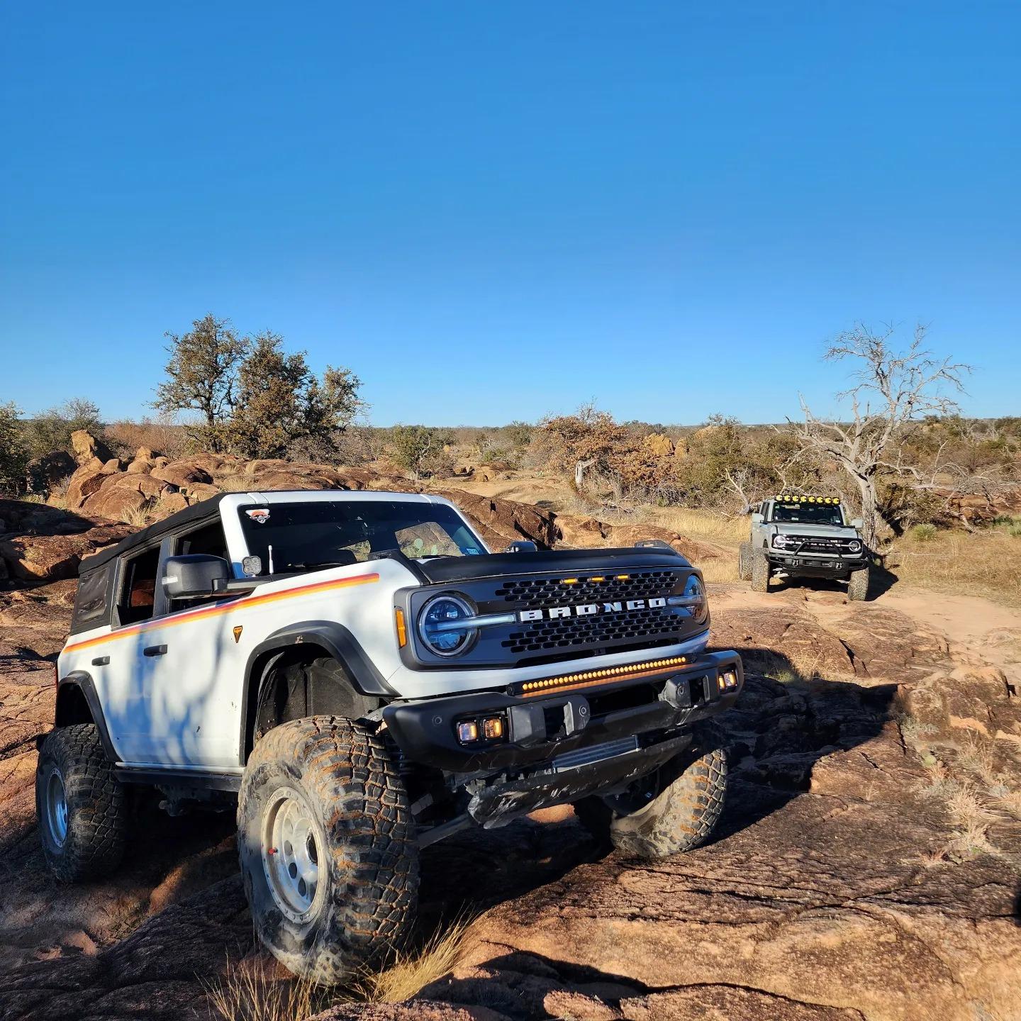 Ford Bronco Bronco Badlands gets ADV widebody kit + 37's [Gatekeeper crawling & jump videos added] Build2