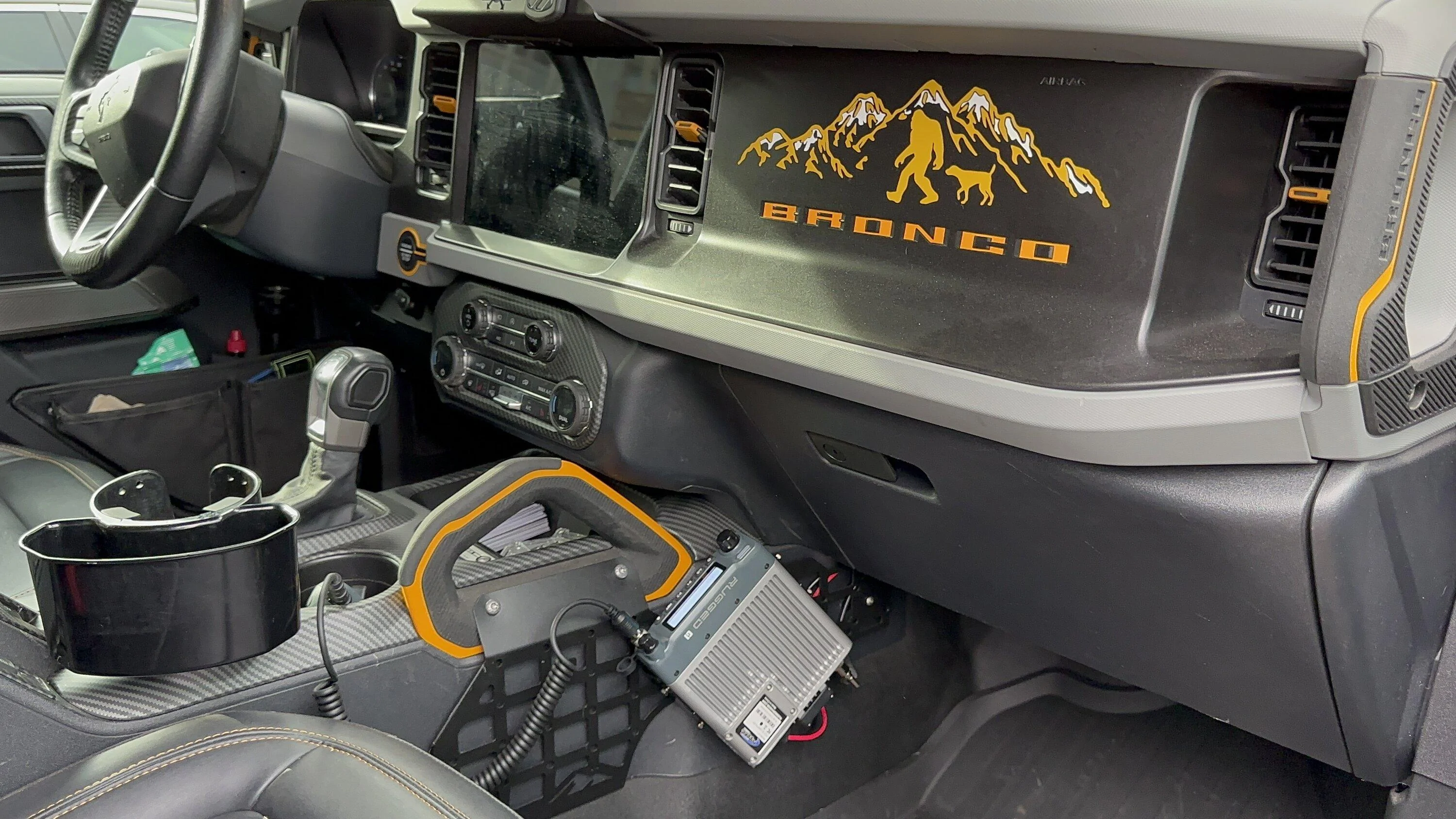 Ford Bronco Installed the Rugged Radios G1 Adventure Series GMRS radio IMG_9504