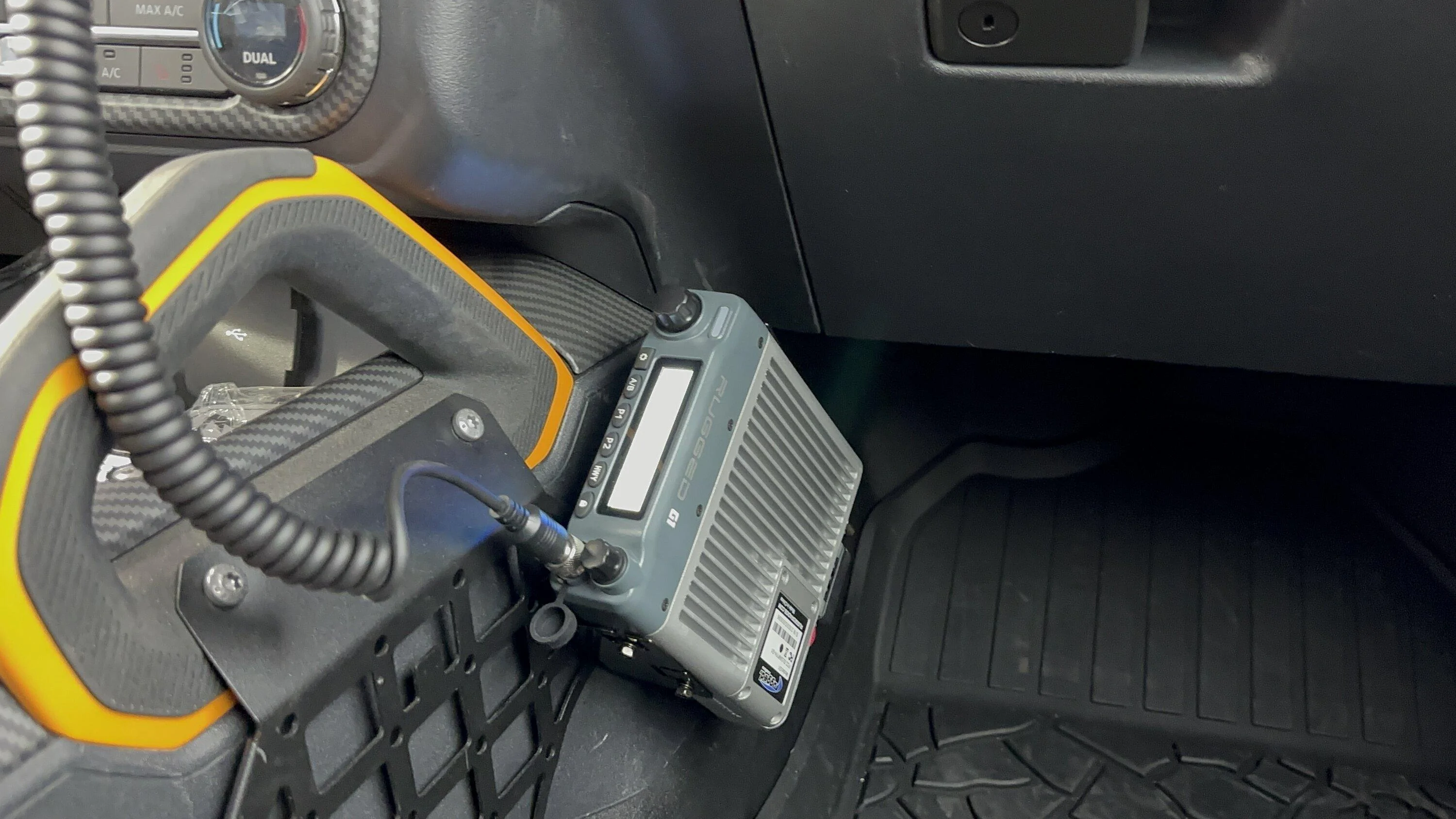 Ford Bronco Installed the Rugged Radios G1 Adventure Series GMRS radio IMG_9500