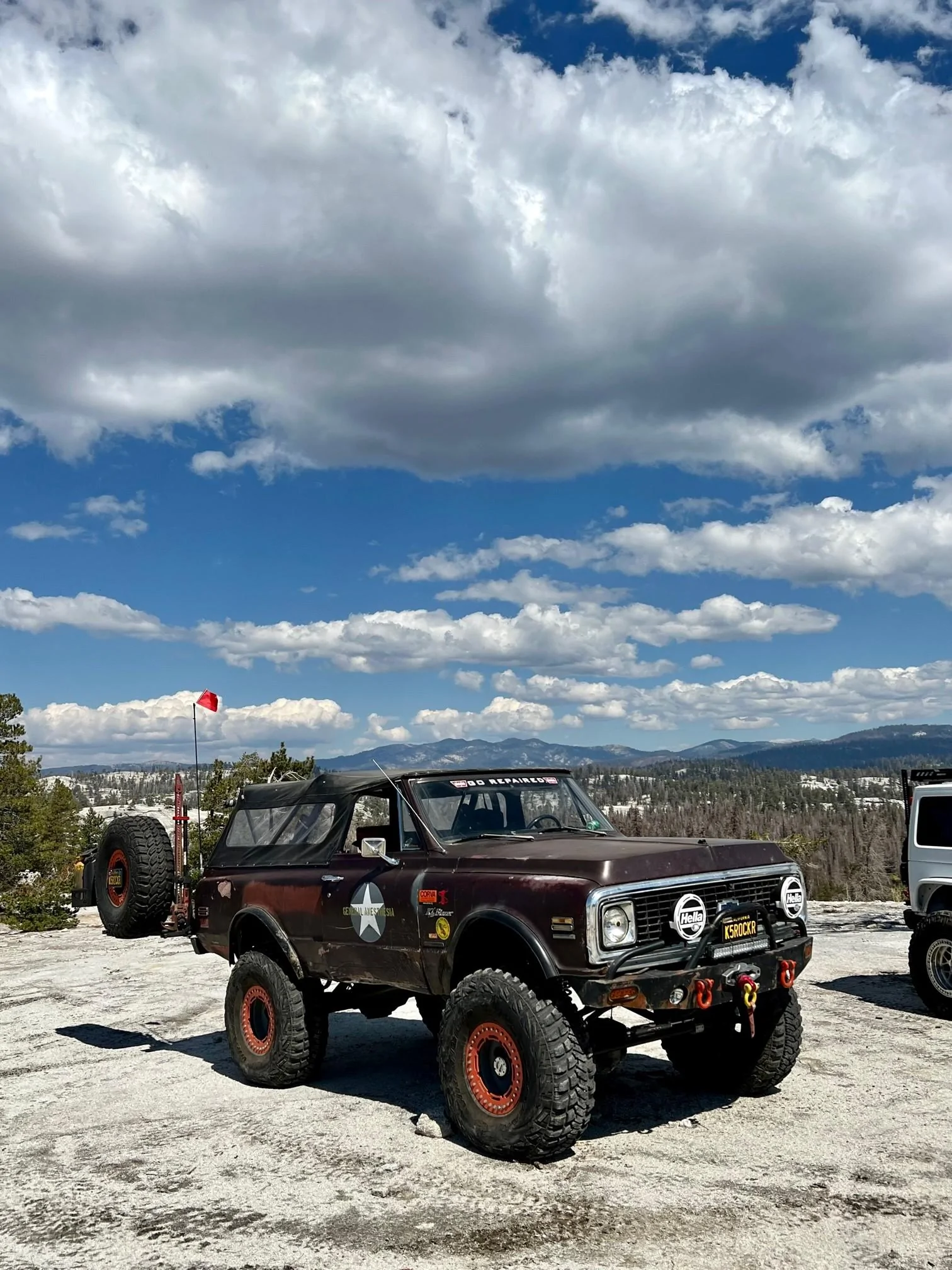 Ford Bronco New 37x12.50-17 Goodyear Boulder M/T Bald_Mtn_9_23