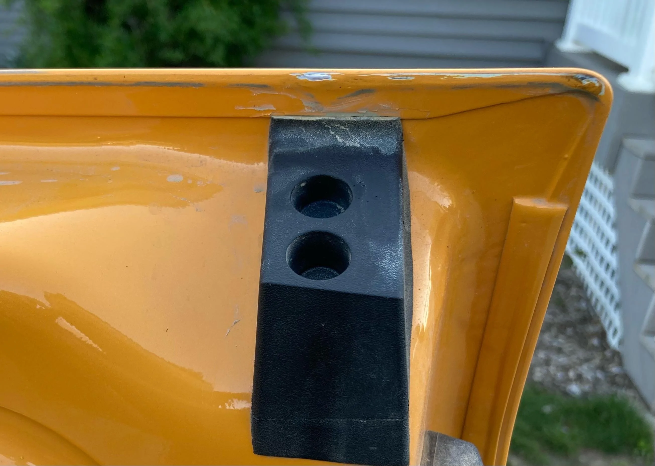 Ford Bronco Tailgate Rattle / Tick Issue Fix -- TSB 23-2163 image0
