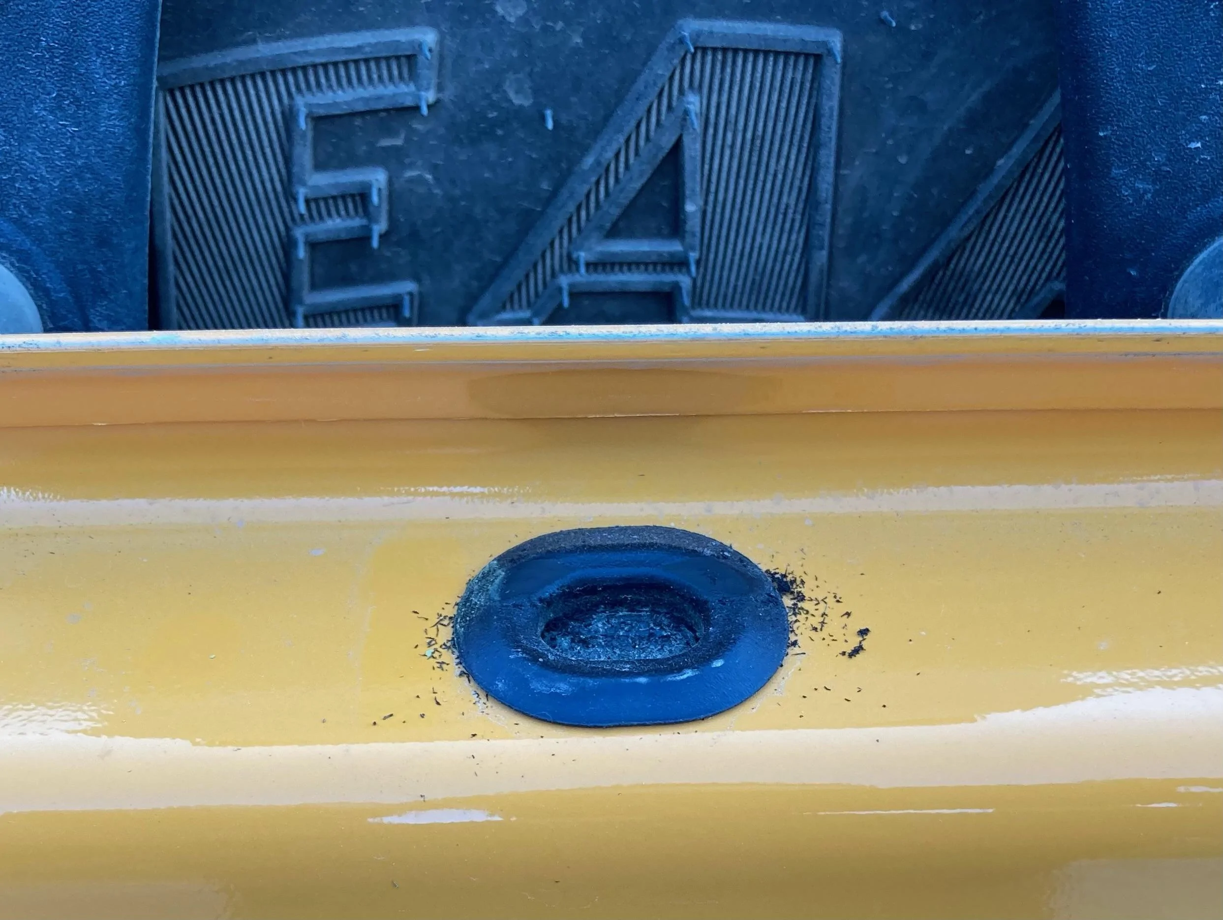 Ford Bronco Tailgate Rattle / Tick Issue Fix -- TSB 23-2163 image1