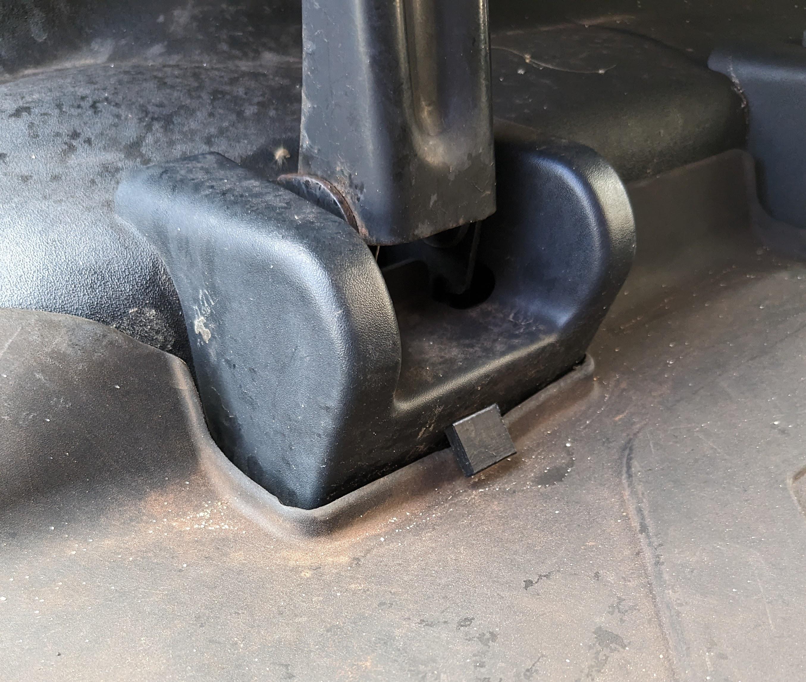Ford Bronco [3d printed] clips for factory mats PXL_20230923_170837454