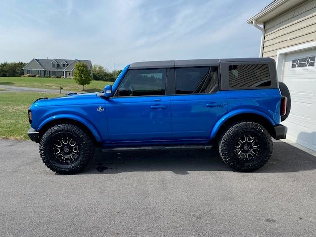 Ford Bronco Show us your installed wheel / tire upgrades here! (Pics) Bronco Side View
