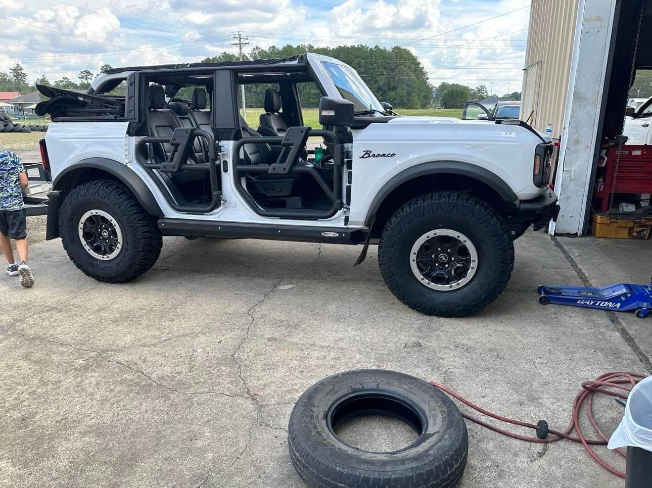 Ford Bronco 38x13.5r17 Patagonia M/T Sasquatch Badlands 2in Lift/Build Thread Round 2 image6