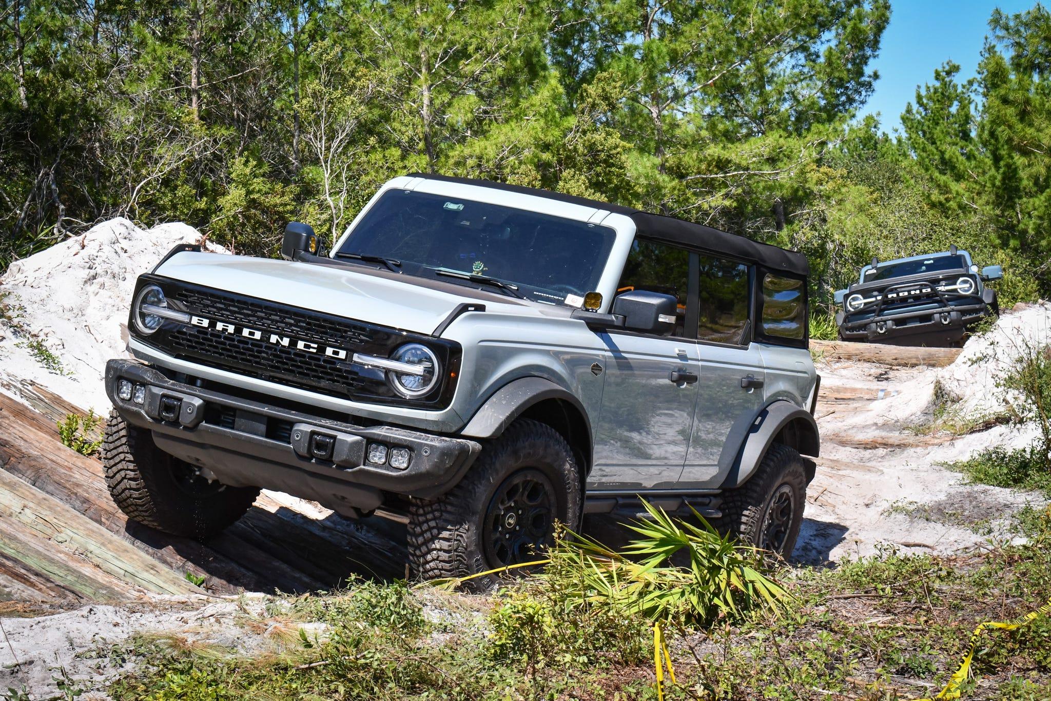 Ford Bronco Bronco build week 8/7/2023 20230923_172357_0A9387