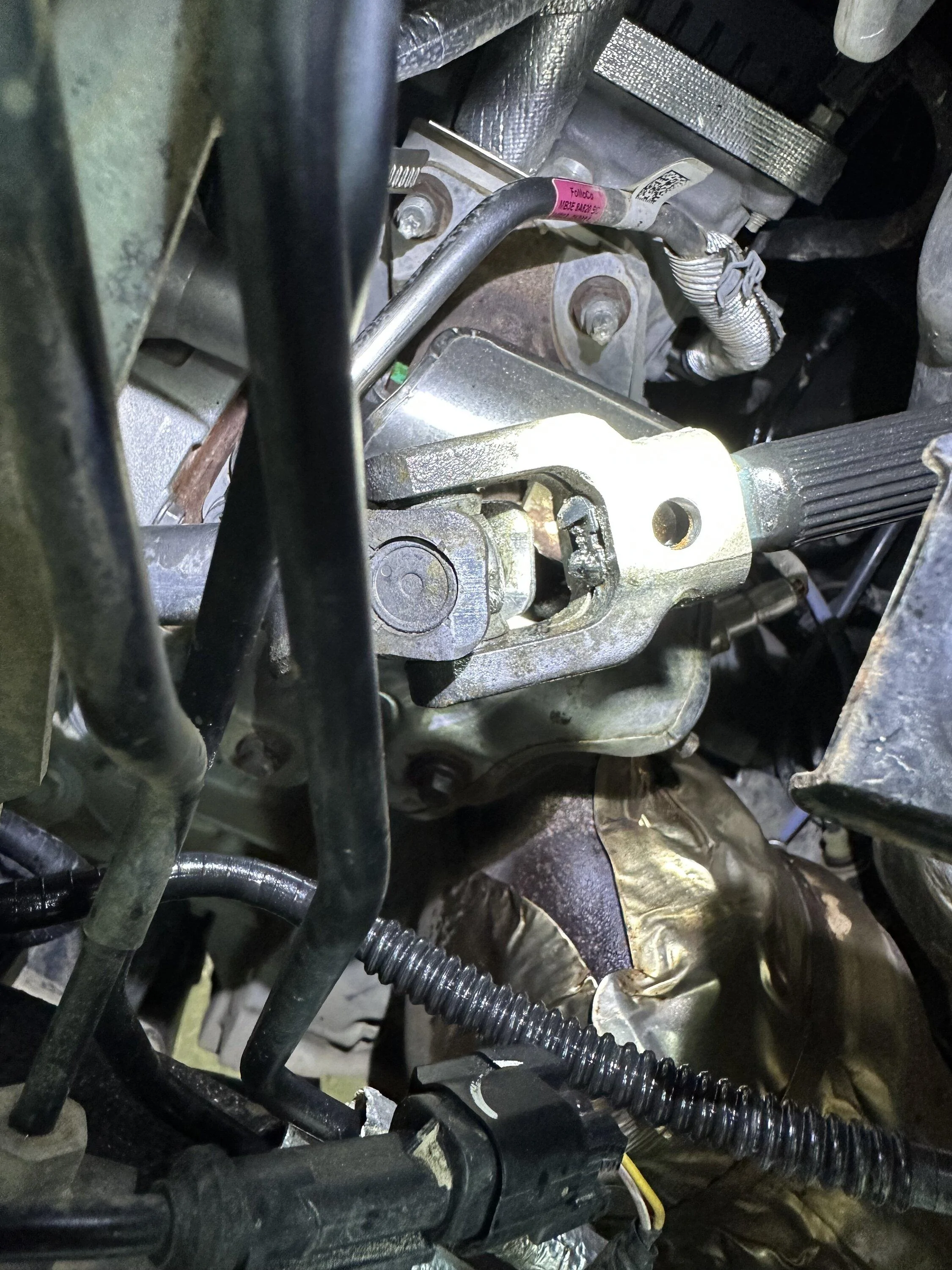 Ford Bronco Stuck steering shaft (replacing UCA) IMG_1849