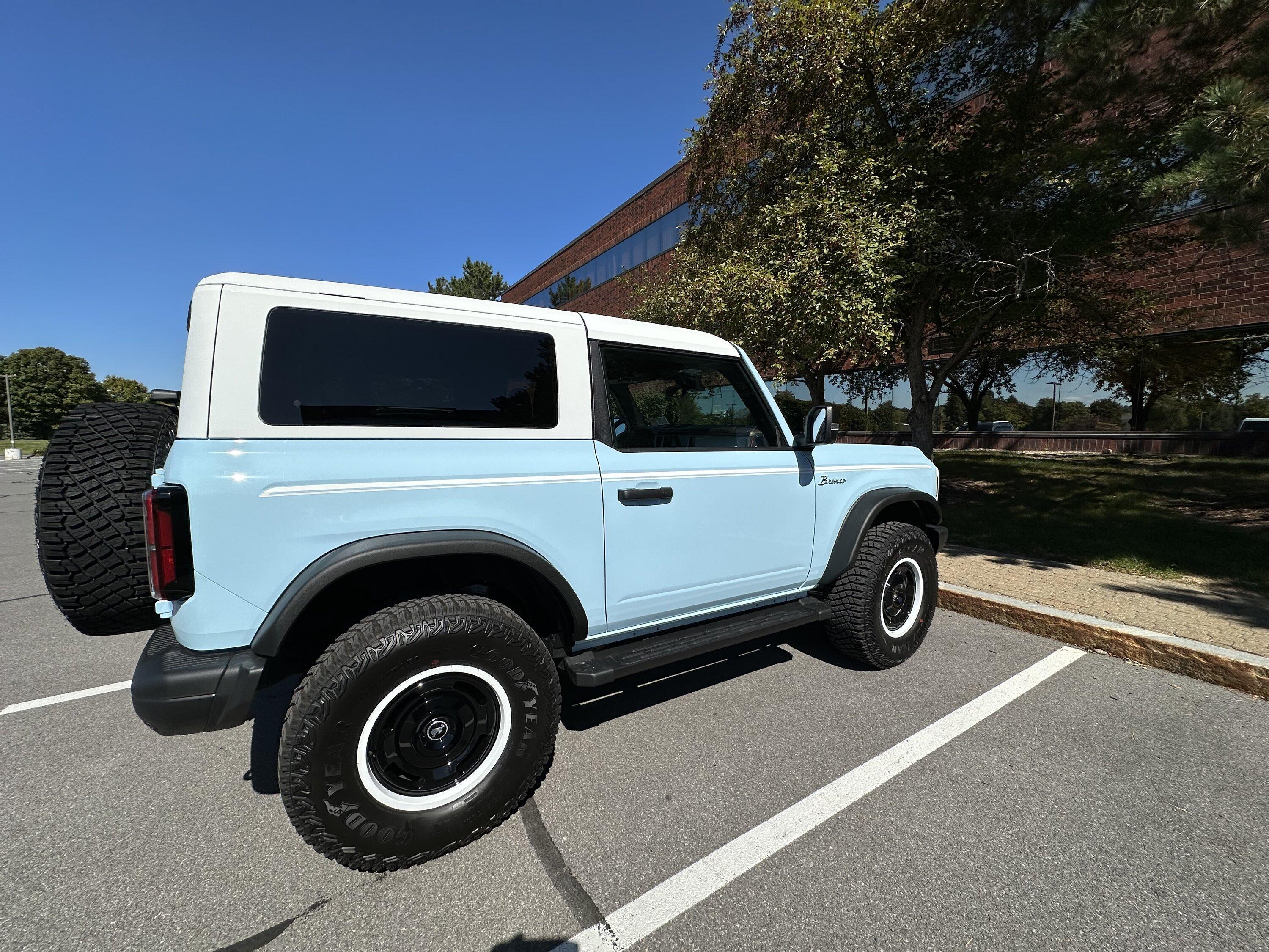 Ford Bronco Meet Sassy! It was love at first sight - and she was mine 24 hours later! IMG_4608