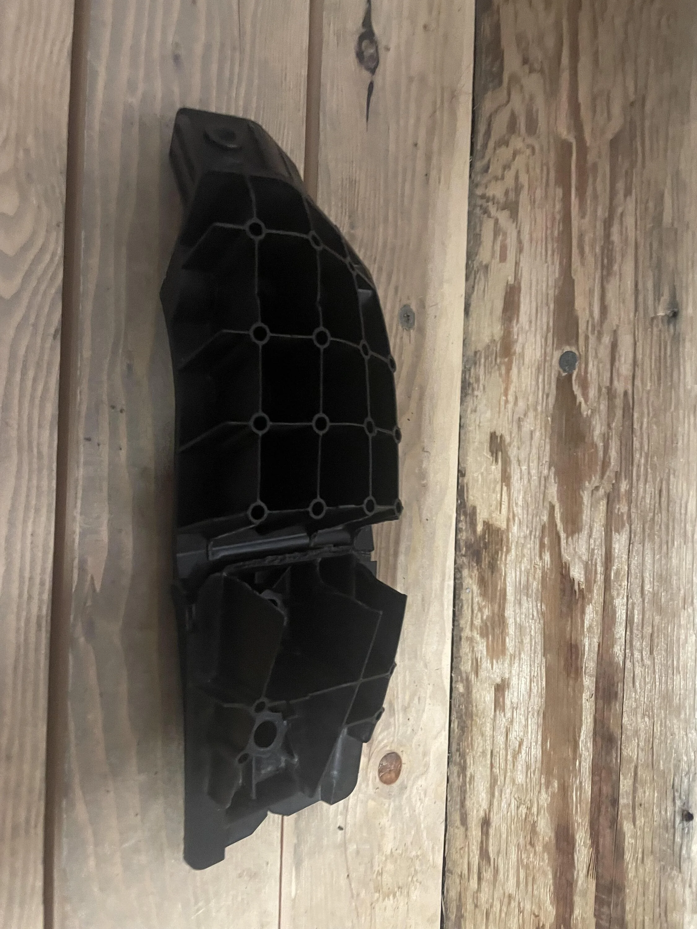 Ford Bronco Broken Roof Rack Connection Claw broken_part